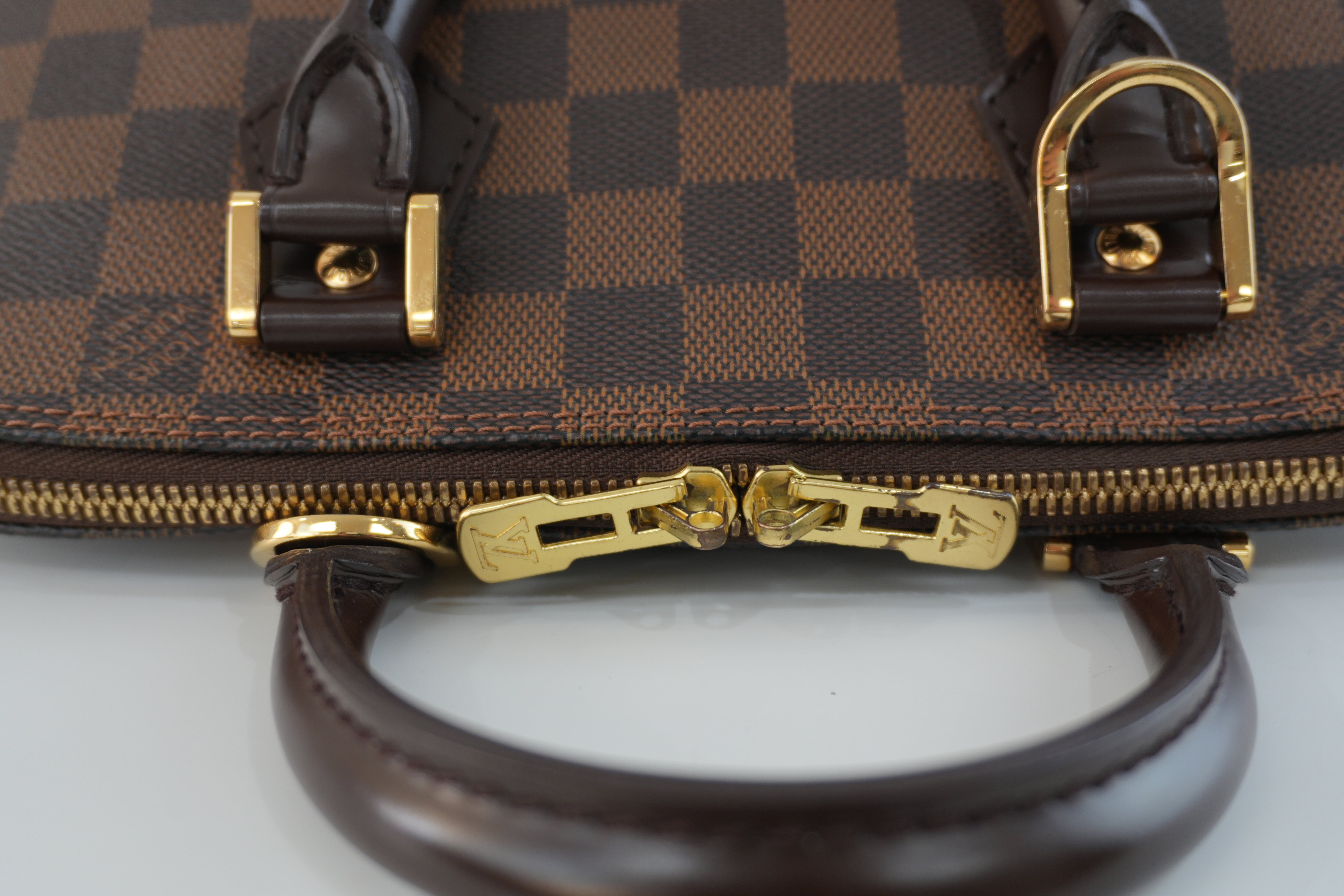 Louis Vuitton Damier Ebene Alma Handbag Used
