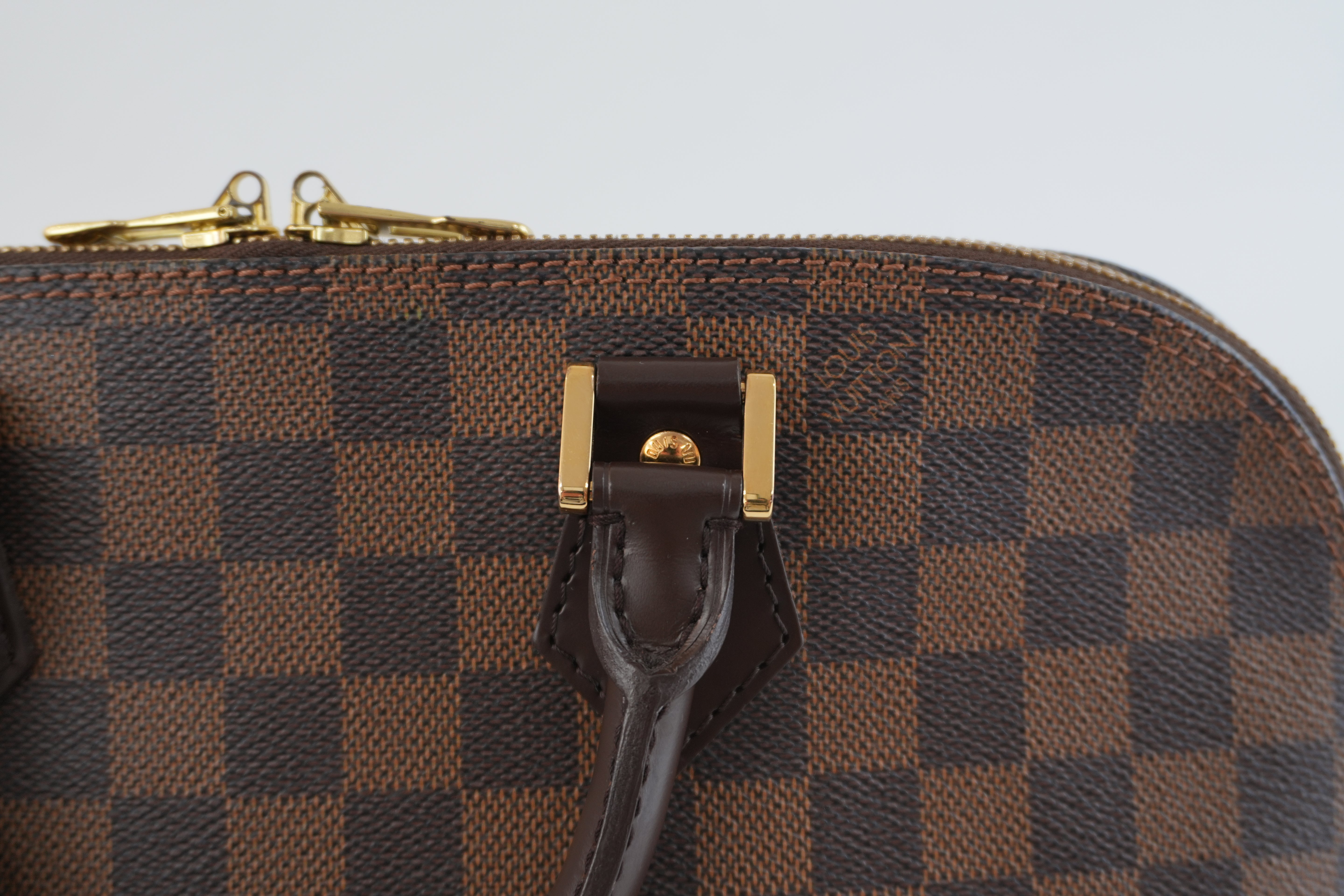 Louis Vuitton Damier Ebene Alma Handbag Used