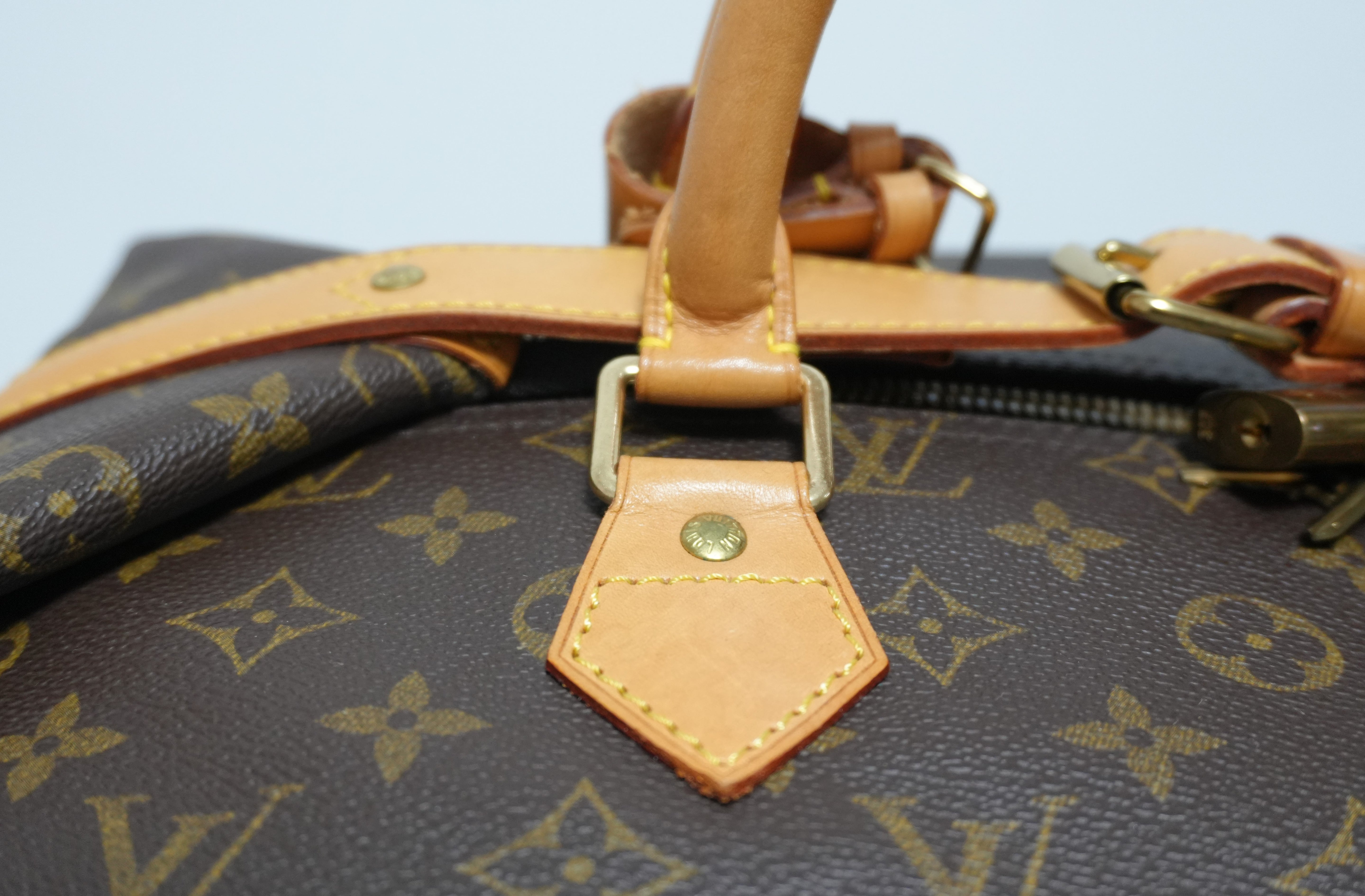 Louis Vuitton Monogram Cruiser 40 Travel Bag Used