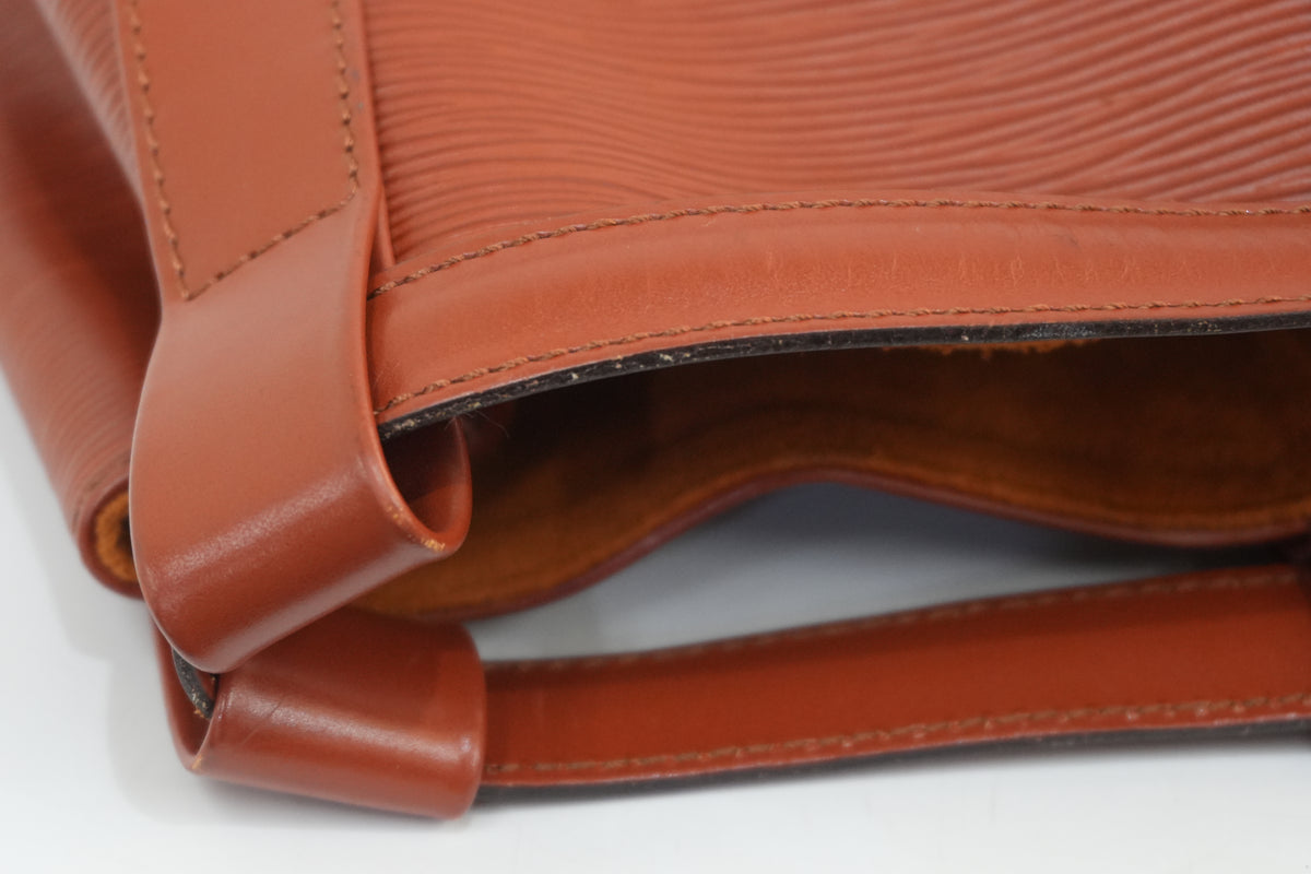 Pre-Owned Louis Vuitton Epi Randonnee Backpack Kenya Brown