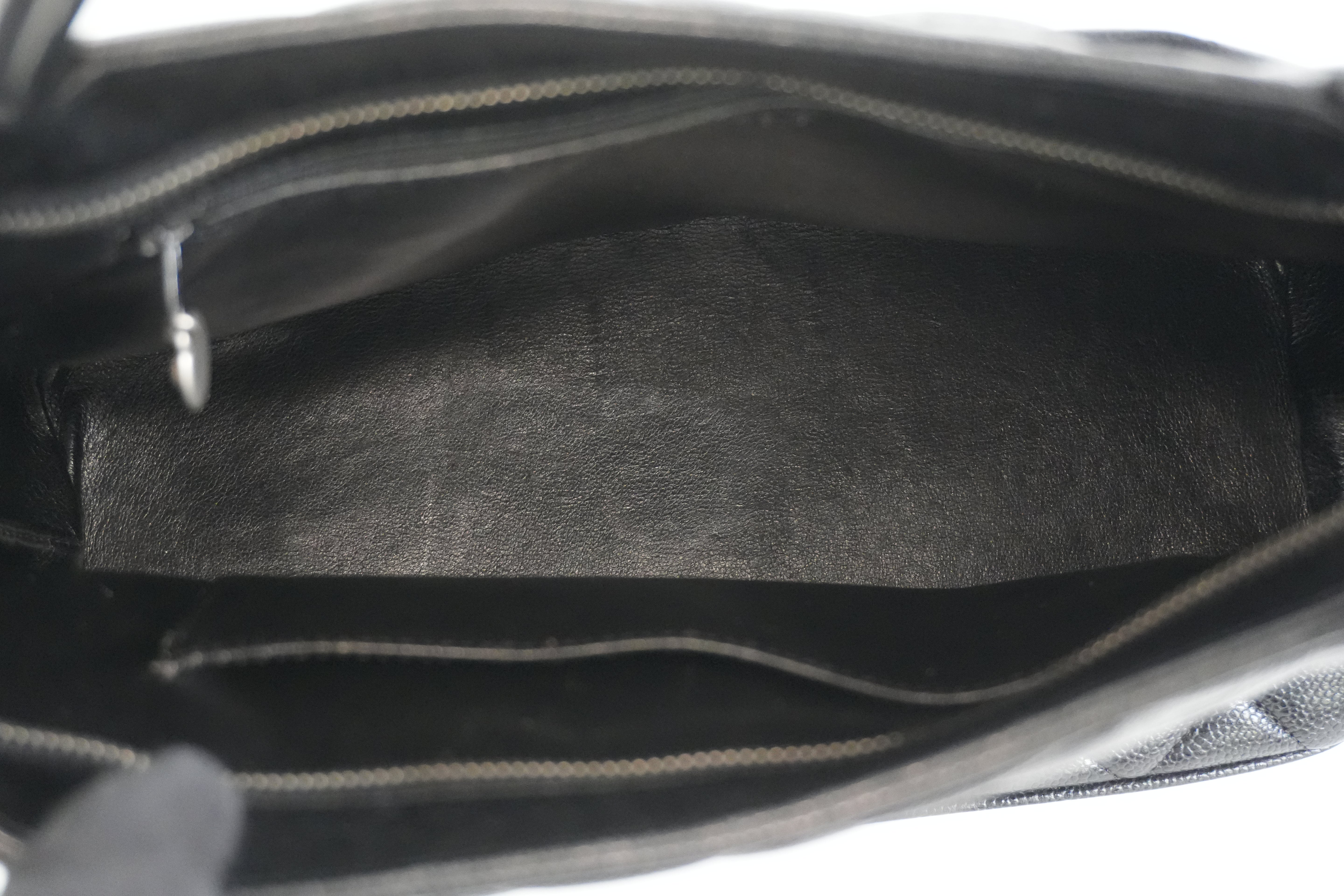 Pre-owned Chanel Caviar Skin Chanel Medallion Handbag Black