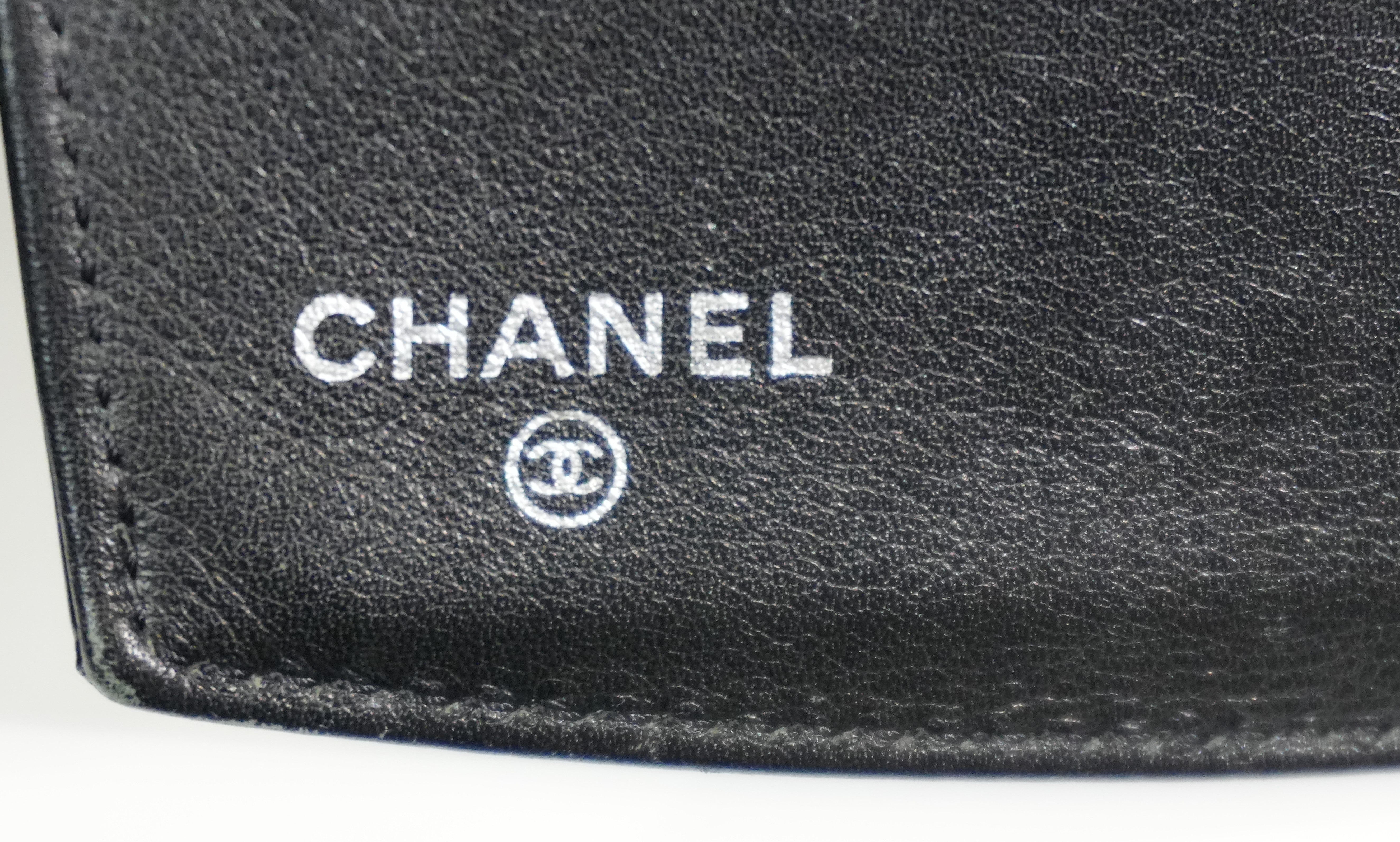 Pre-owned Chanel Patent Long Wallet Black