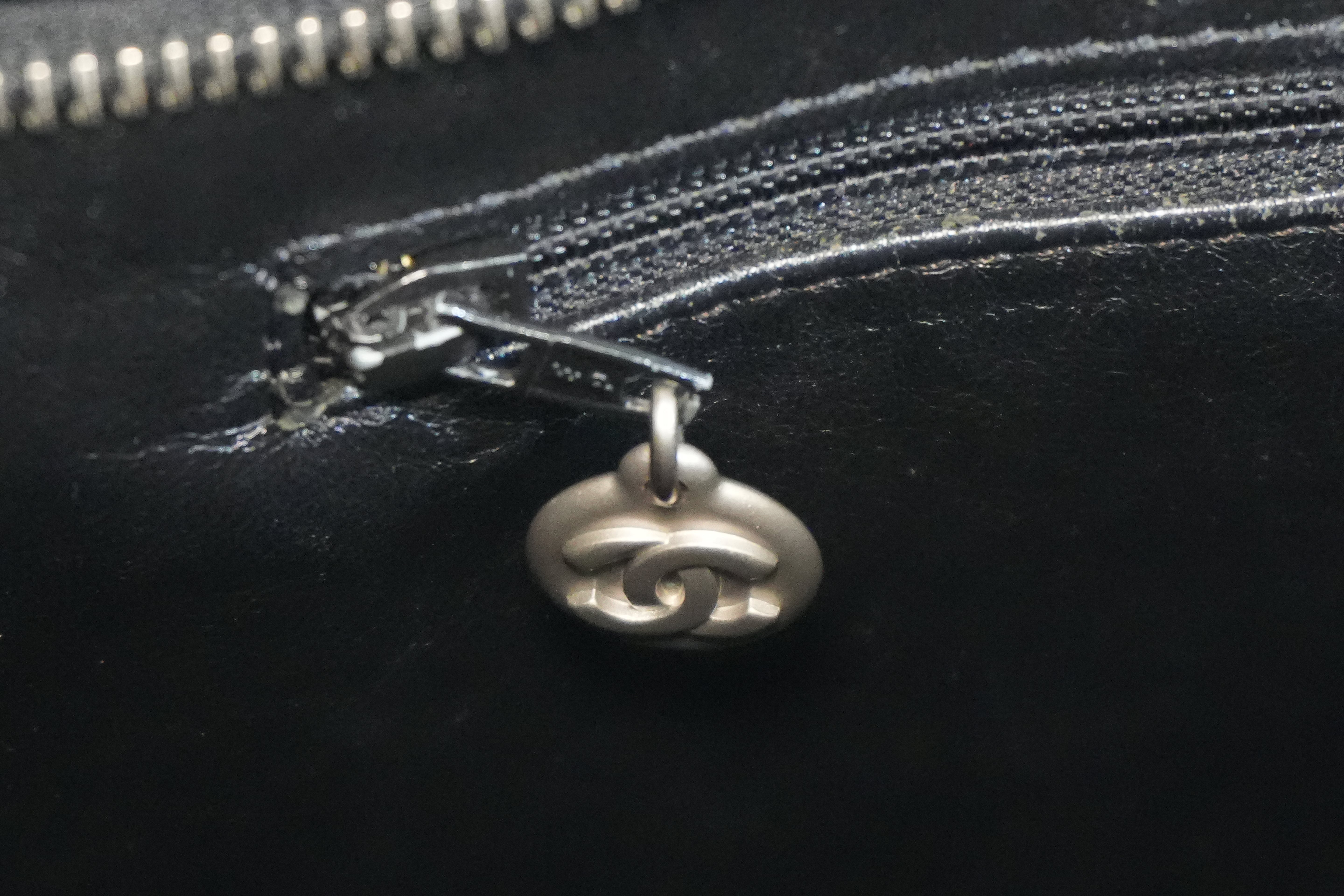 Pre-owned Chanel Caviar Skin Chanel Medallion Handbag Black