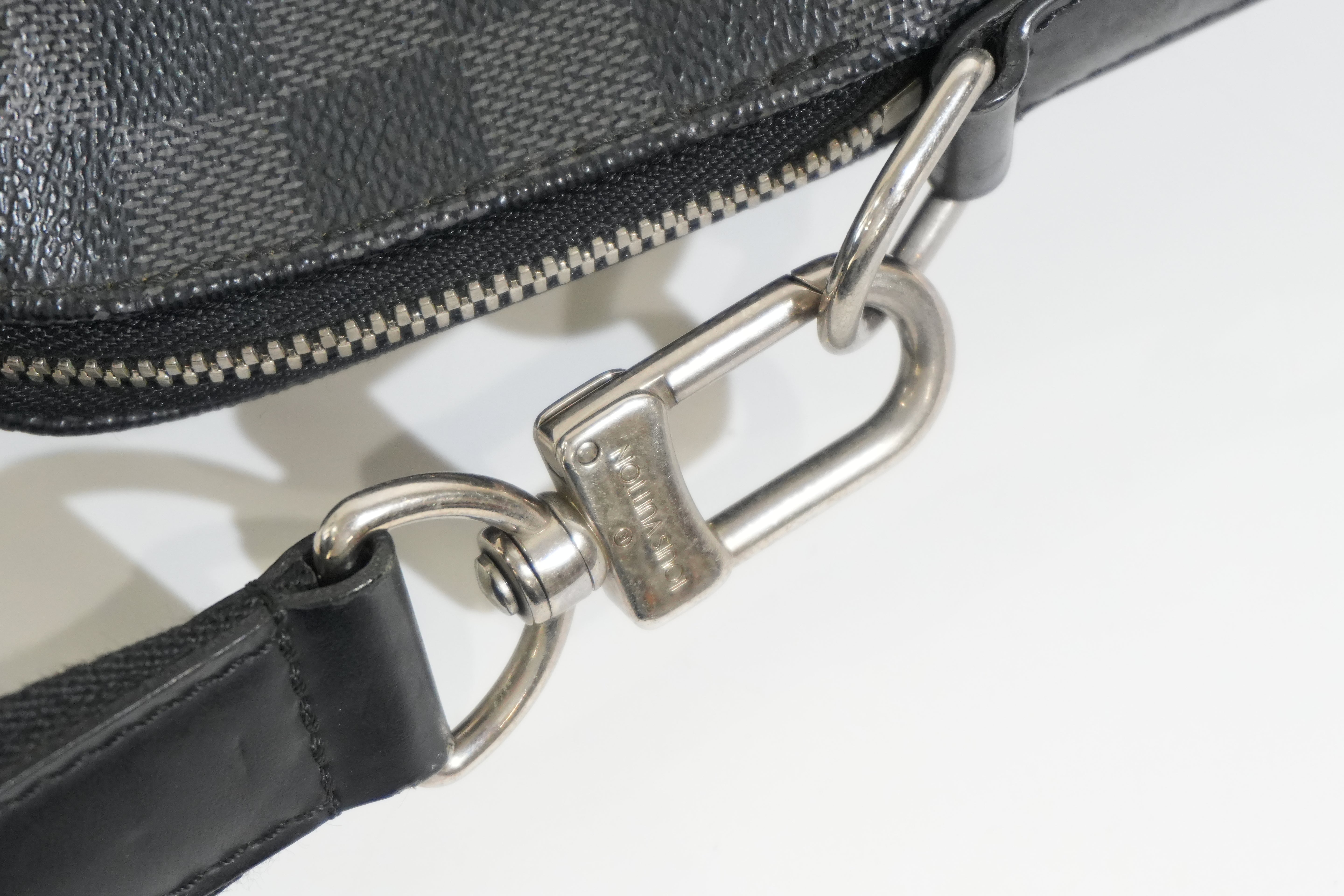Pre-owned Louis Vuitton Damier Graphite Porte Documents Jour Messenger Bag