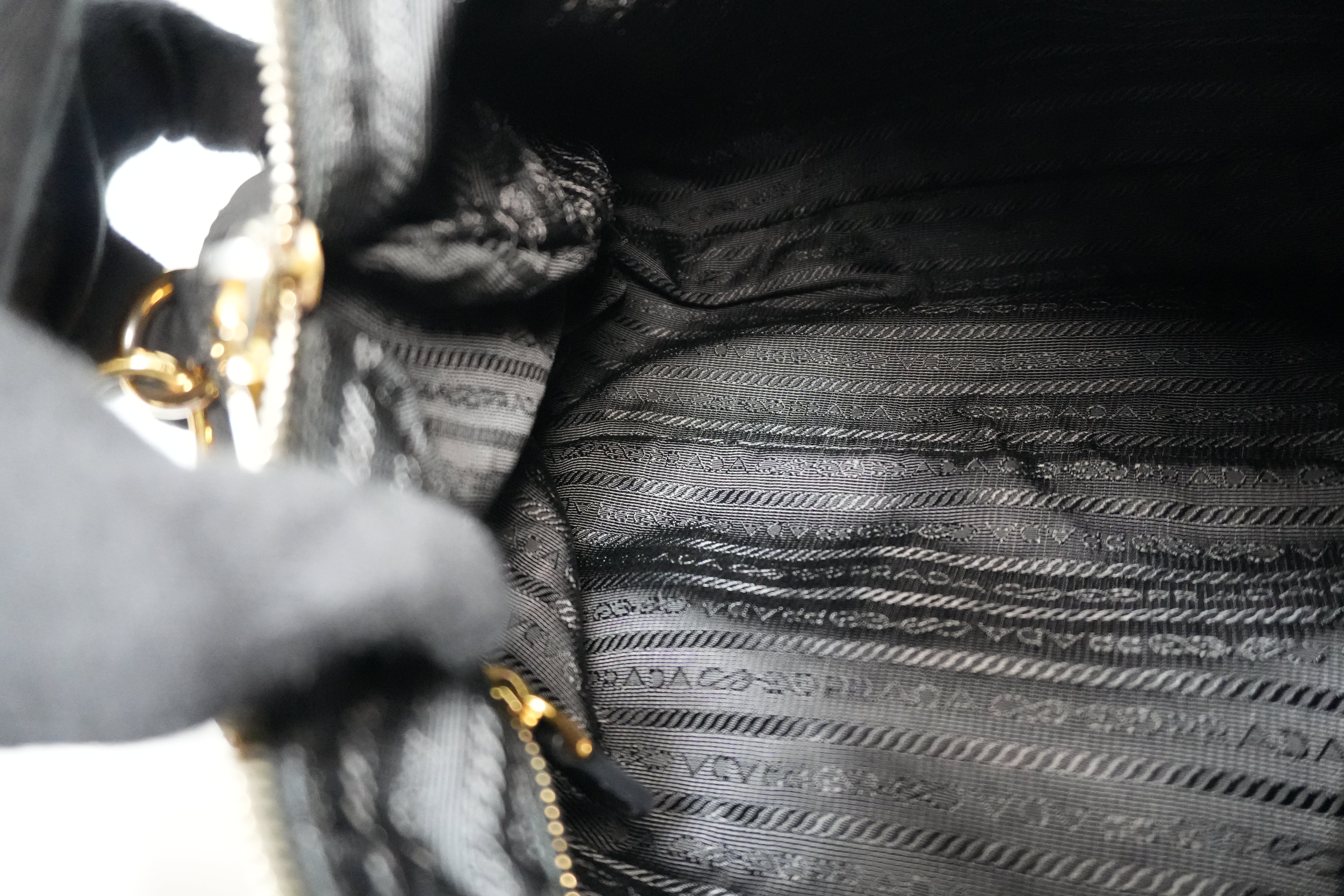 Borsa a tracolla Prada usata