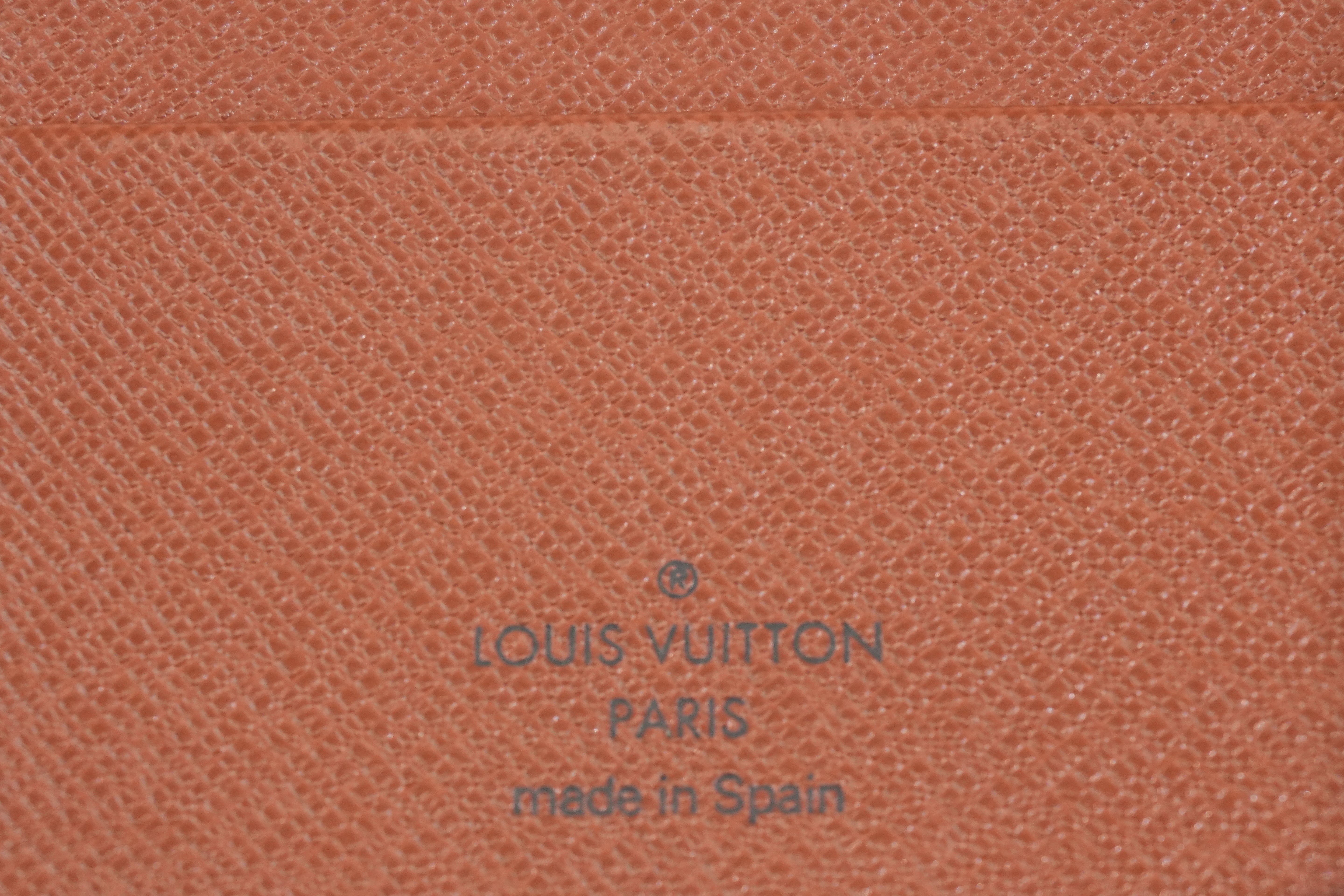 Pre-owned Louis Vuitton Monogram Passport Case