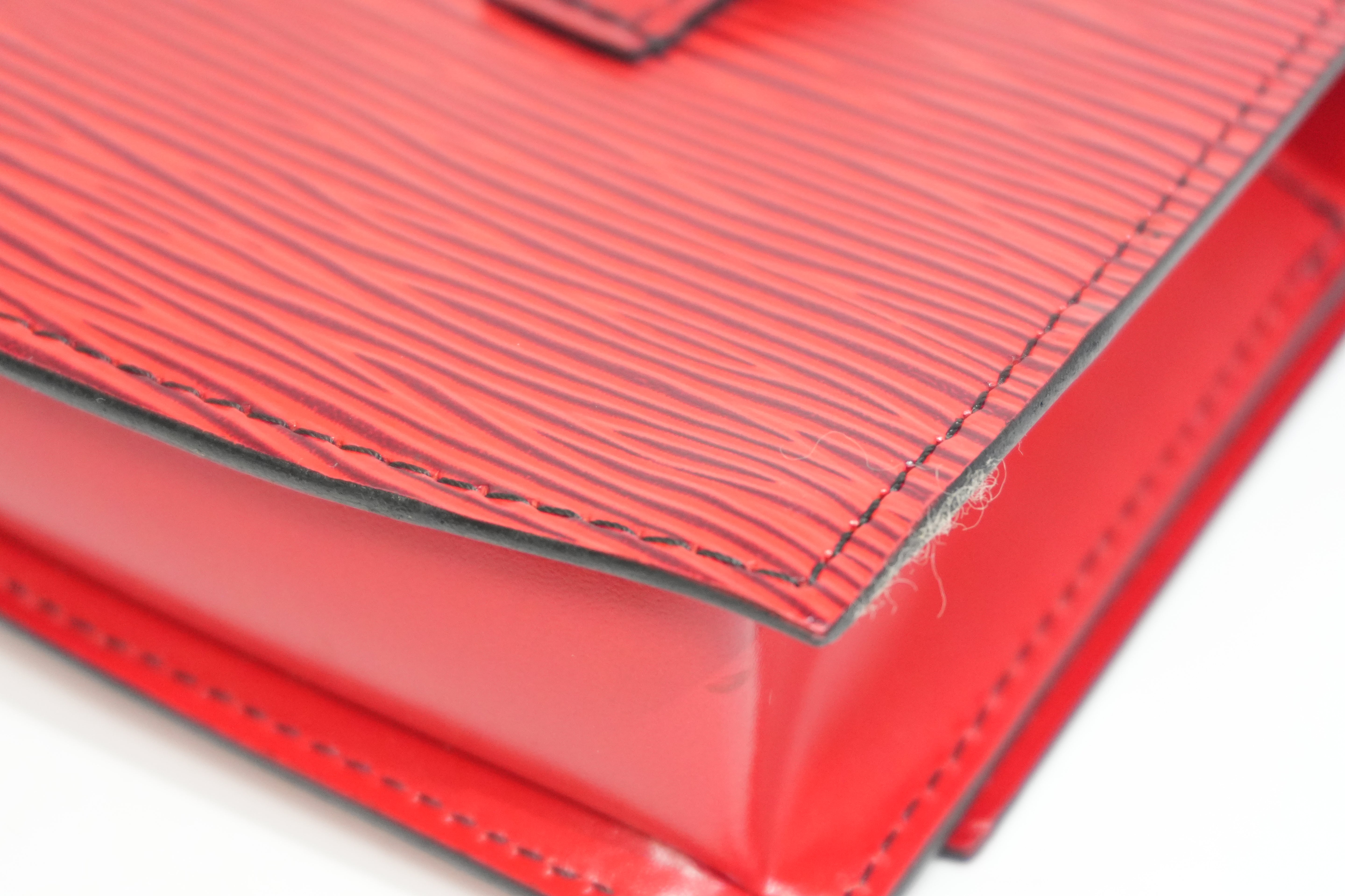 Pre-owned Louis Vuitton Epi Tilsitt Waist Bag Red