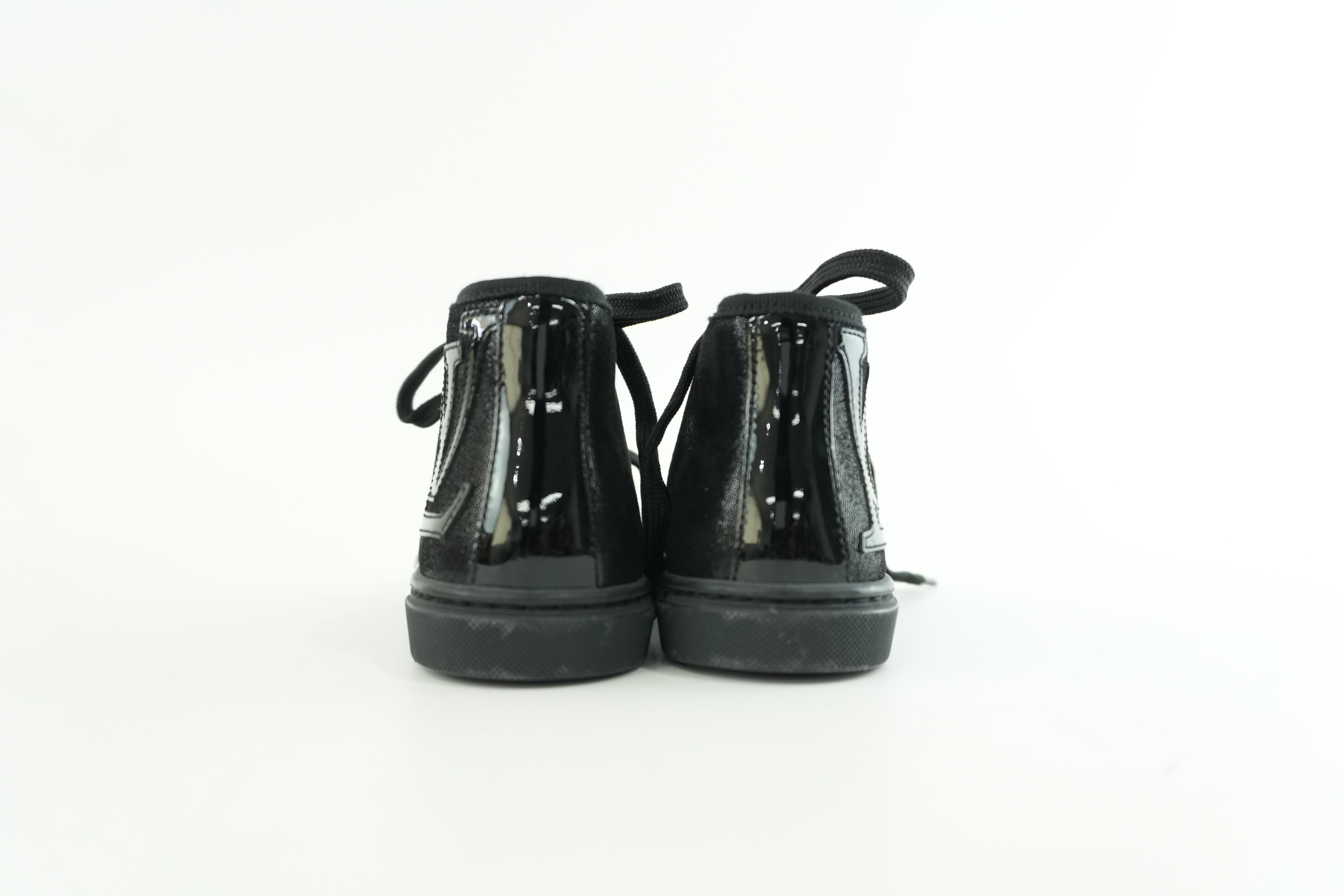 Louis Vuitton Baby Shoes Used