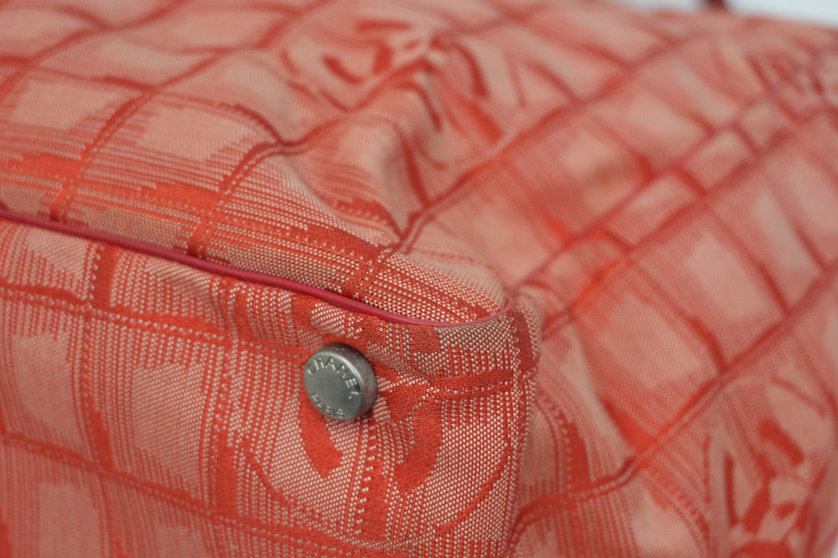Pre-Owned Chanel New Travel Line MM Orange