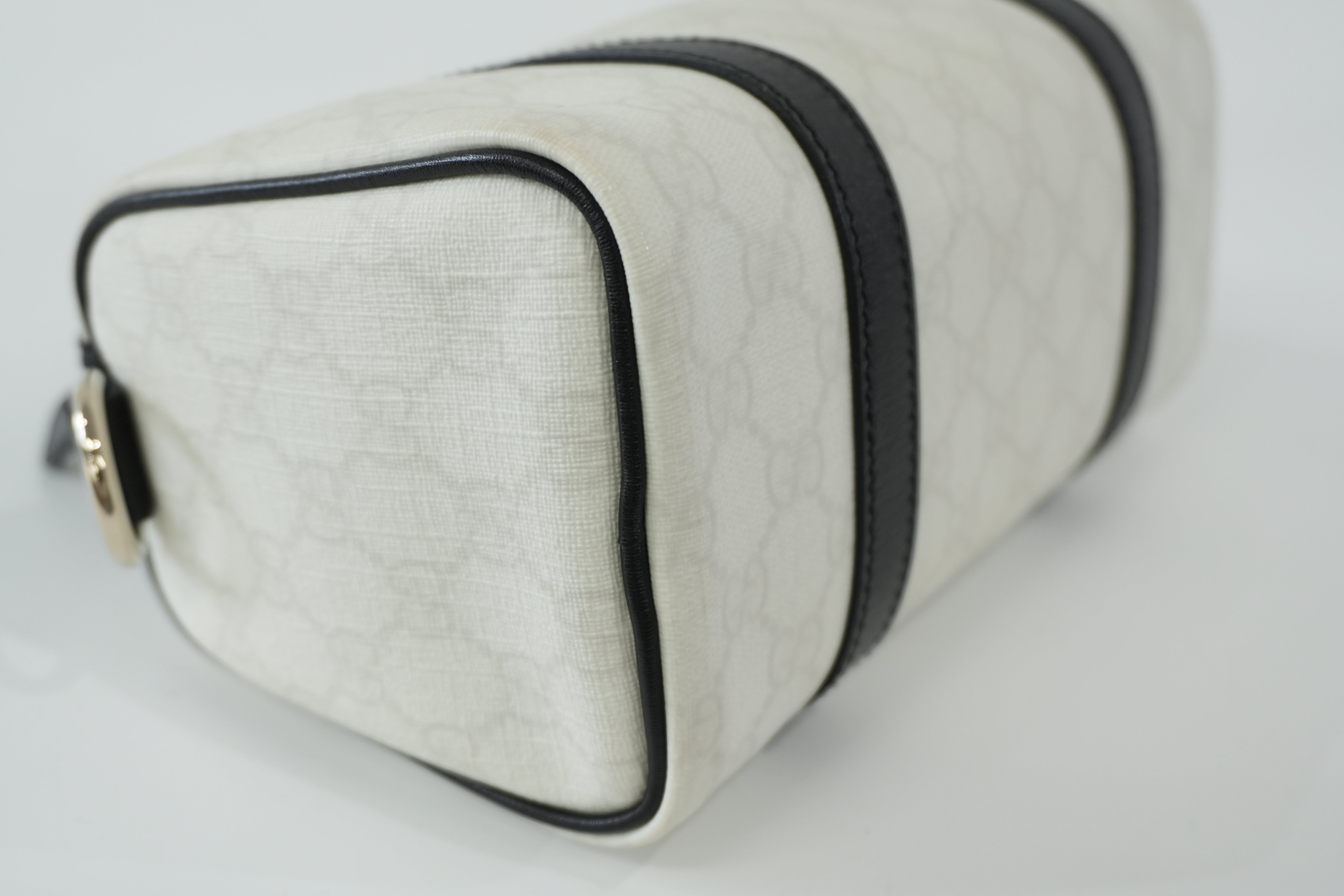 Pre-owned Gucci Canvas GG Supreme Boston Handbag White