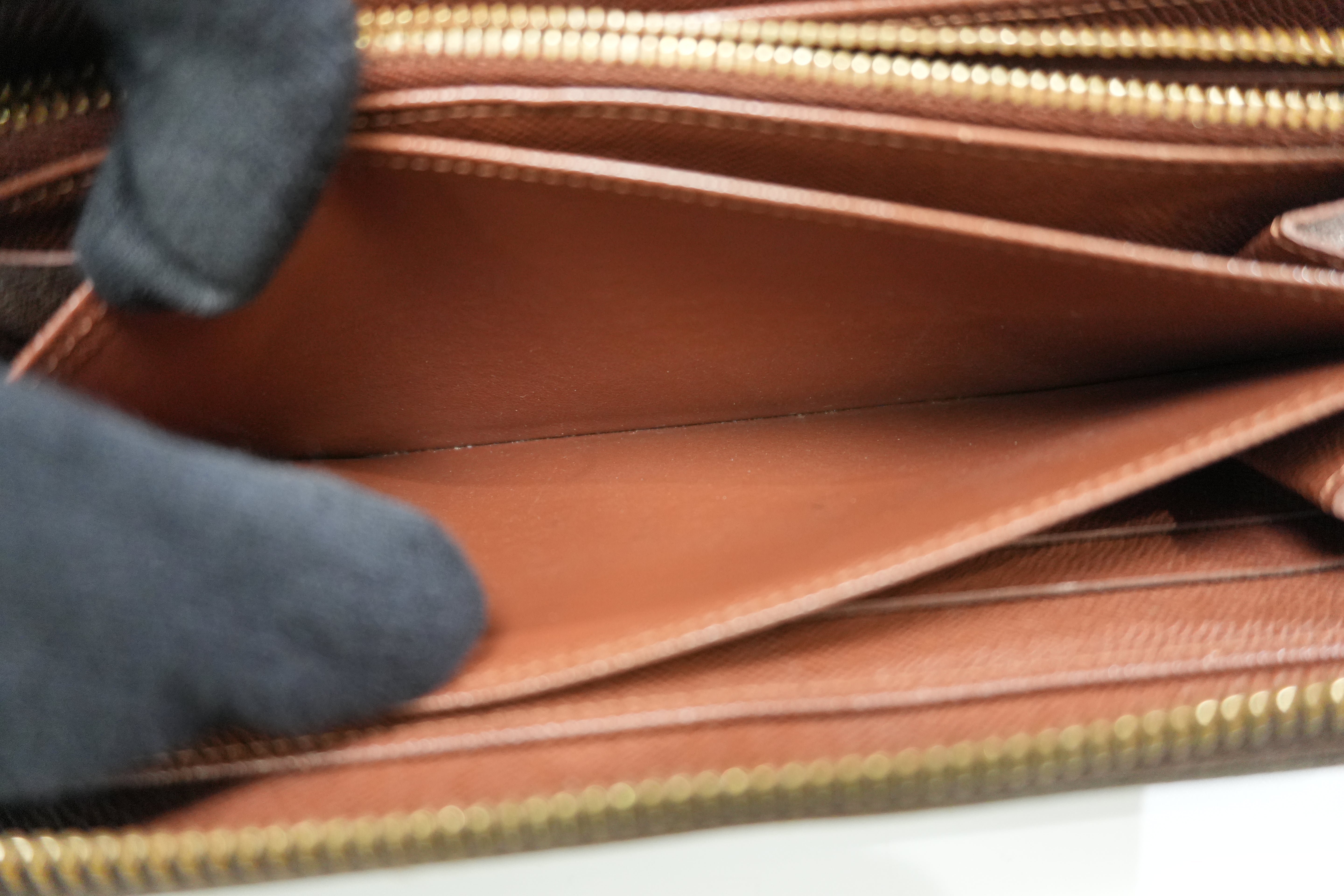 Pre-owned Louis Vuitton Monogram Zippy Wallet