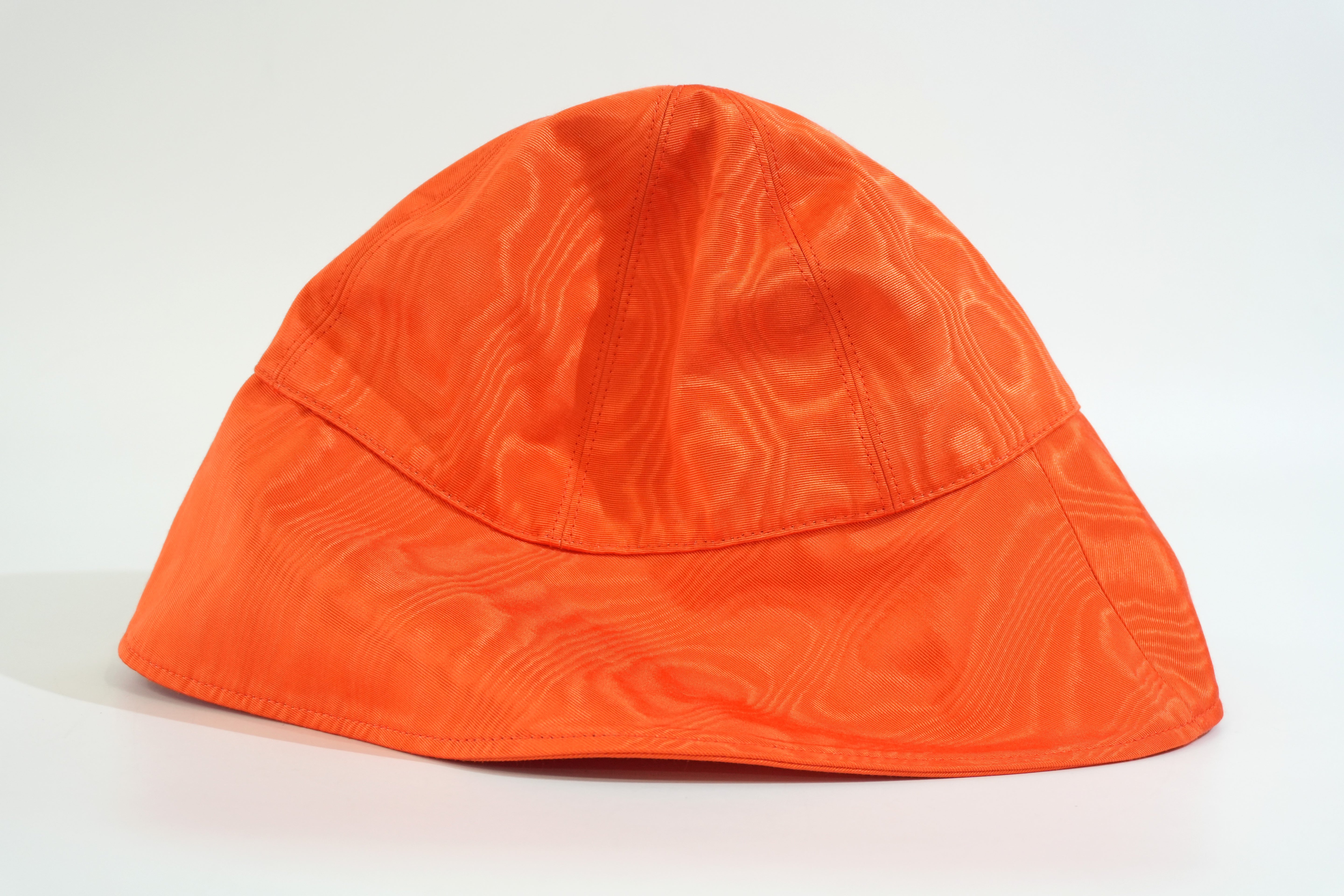 Pre-owned Gucci Bucket Hat Orange
