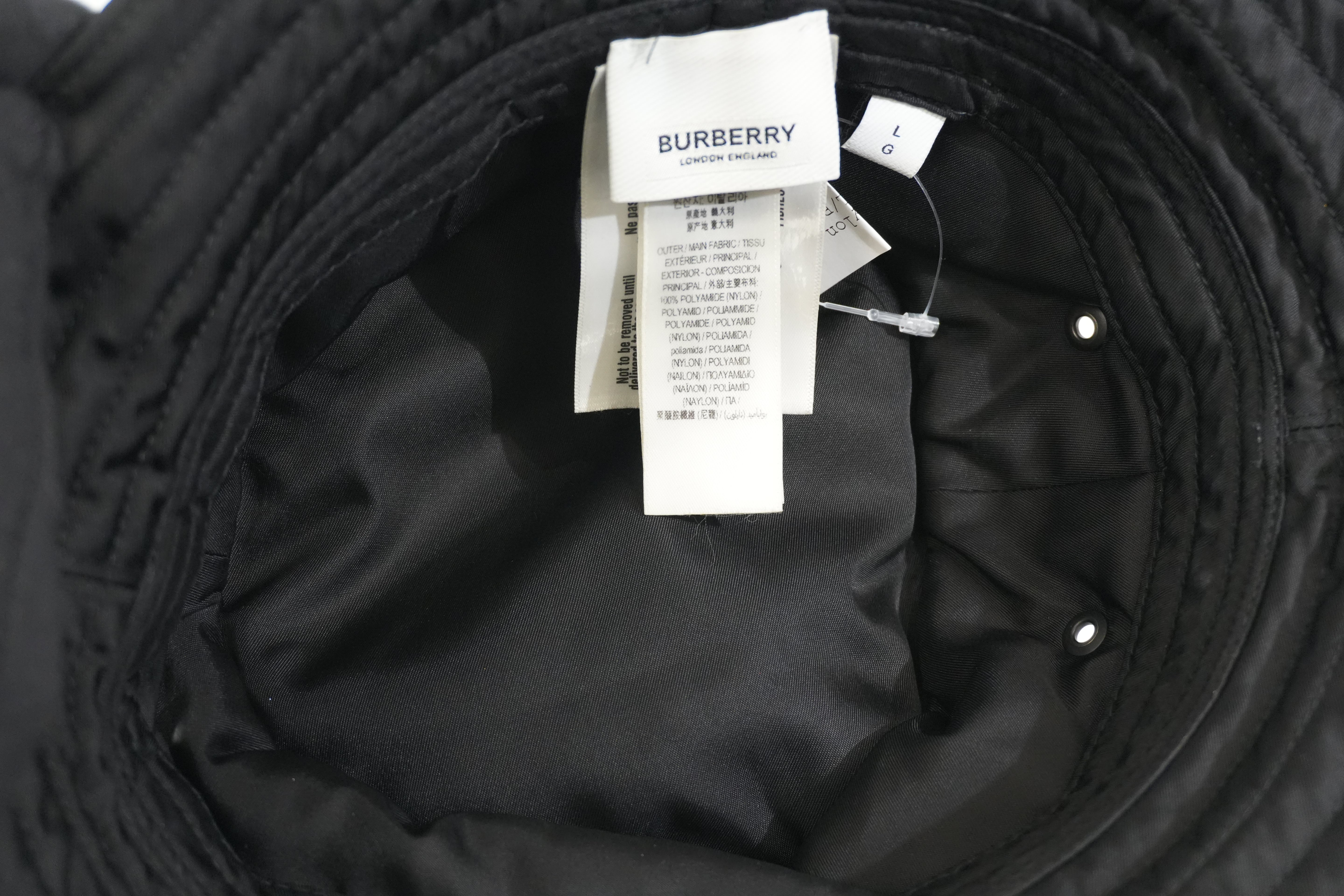 Pre-owned Burberry Bucket Hat Size L Black