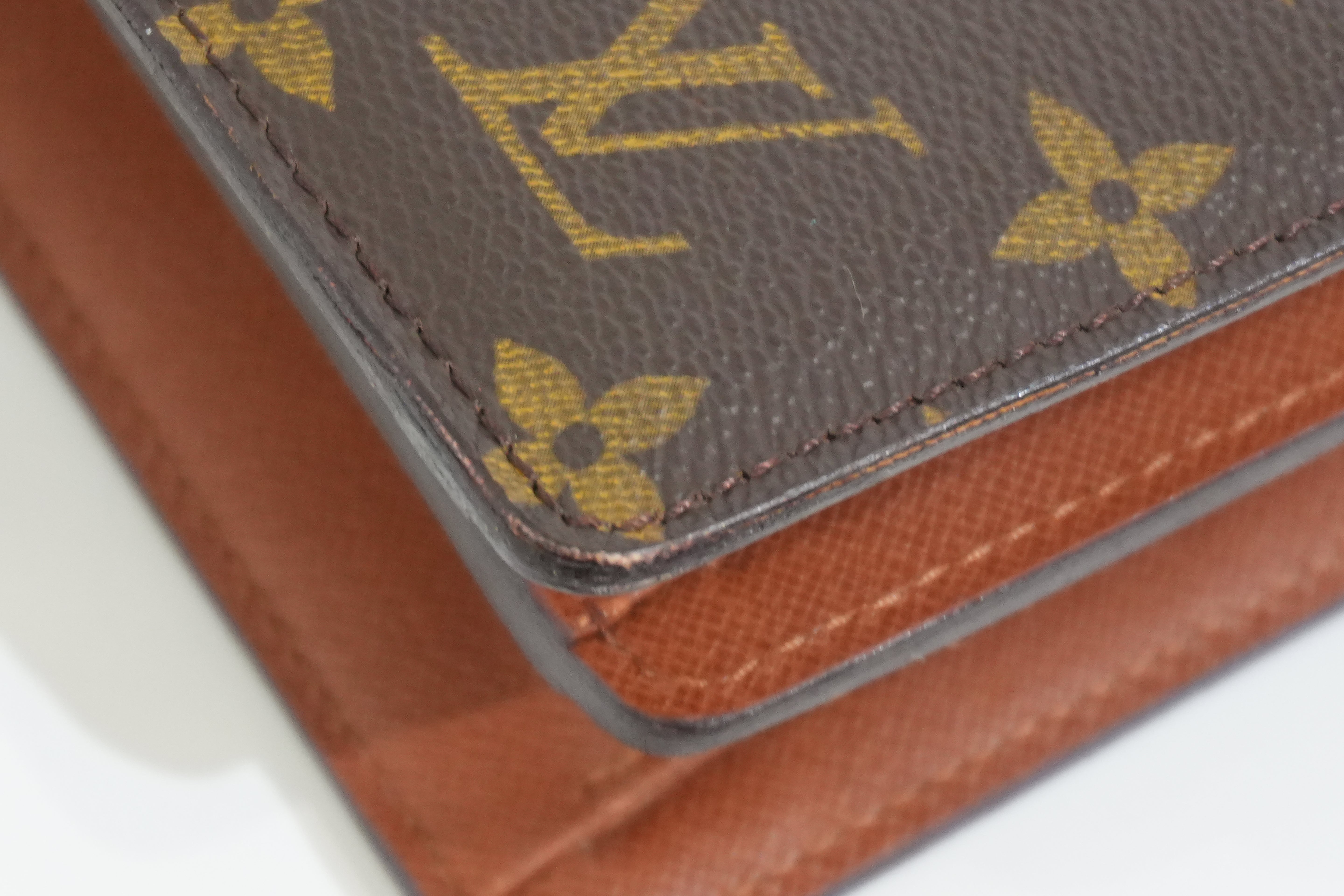 Pre-owned Louis Vuitton Monogram Courcelles Crossbody Bag
