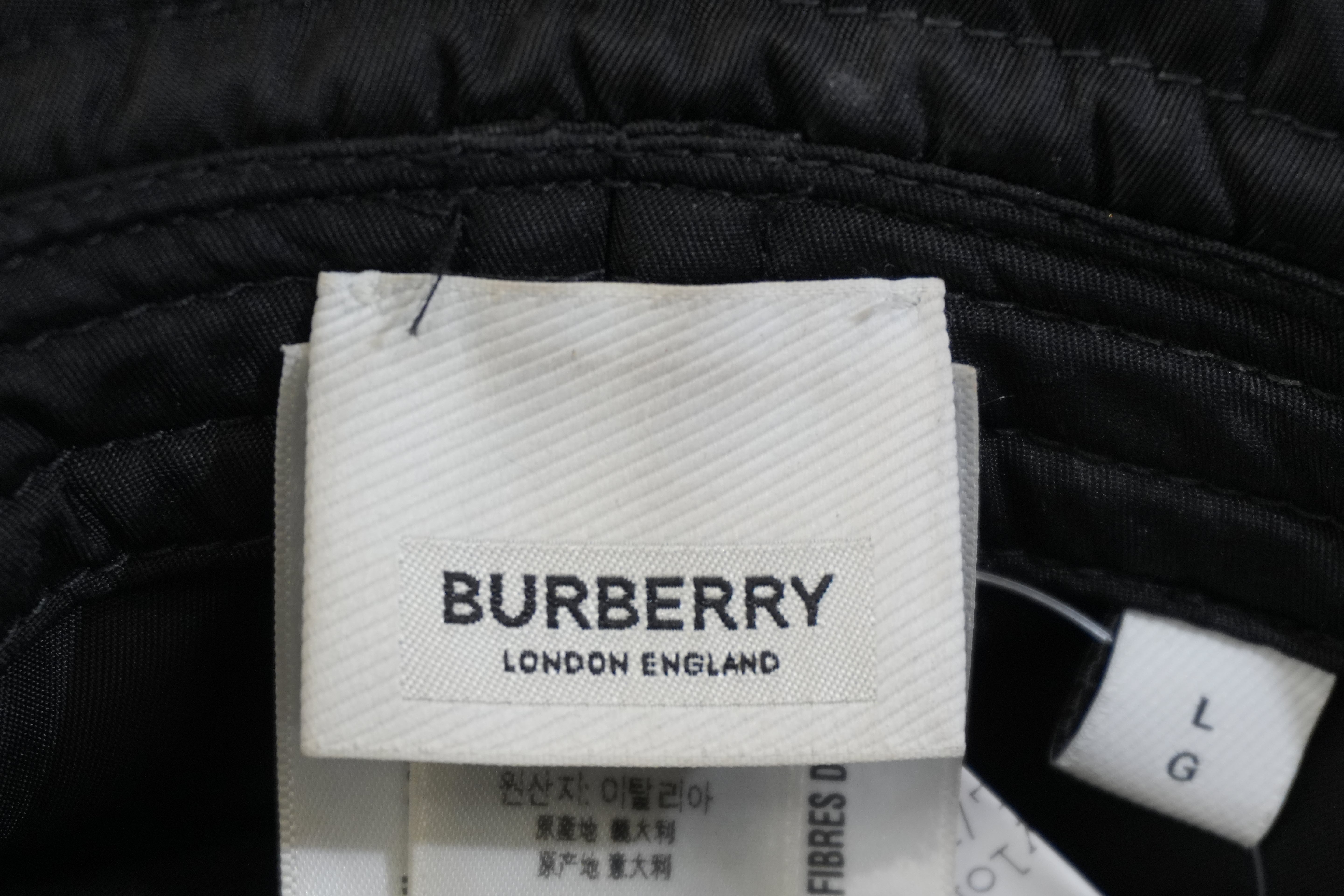 Pre-owned Burberry Bucket Hat Size L Black
