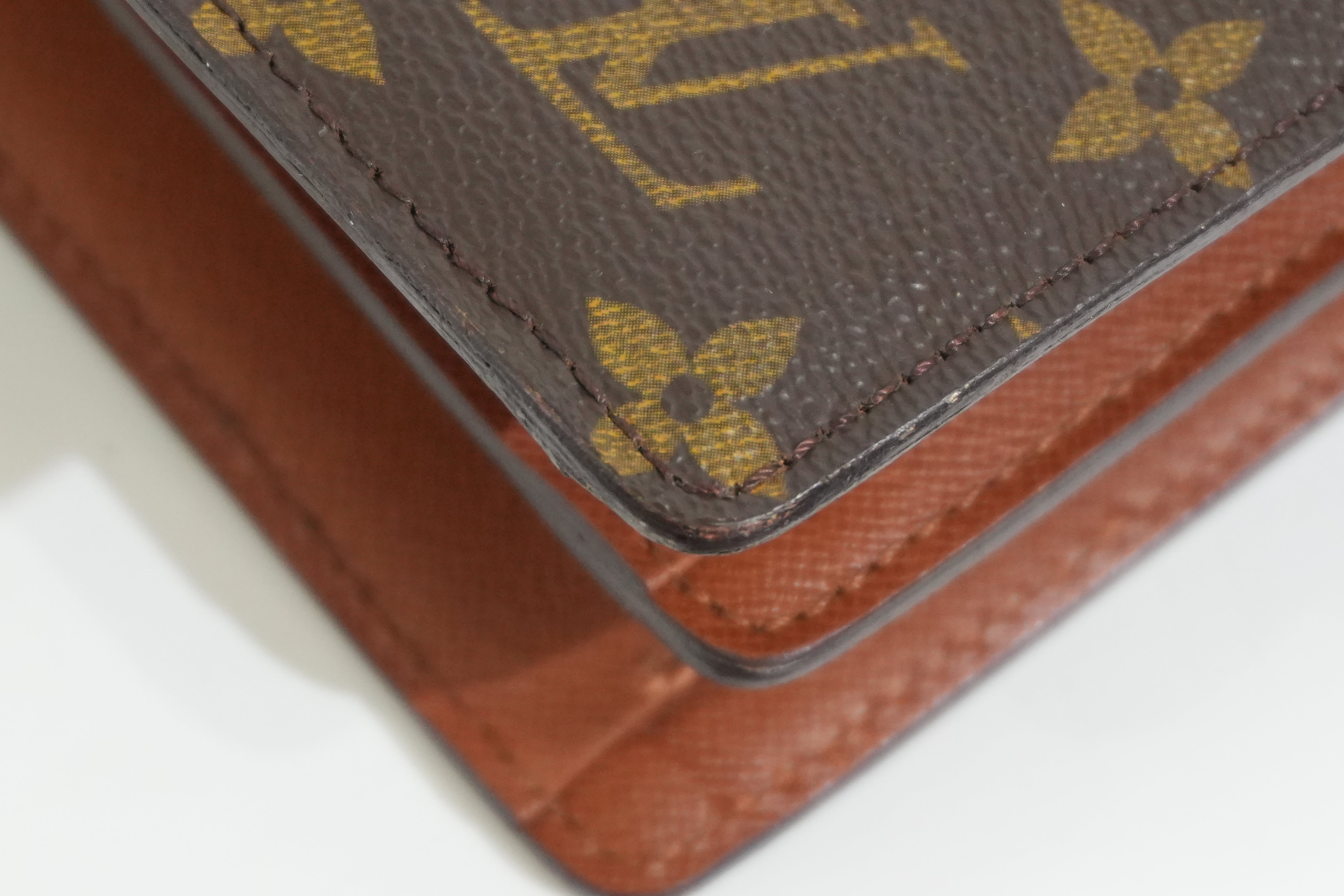 Pre-owned Louis Vuitton Monogram Courcelles Crossbody Bag