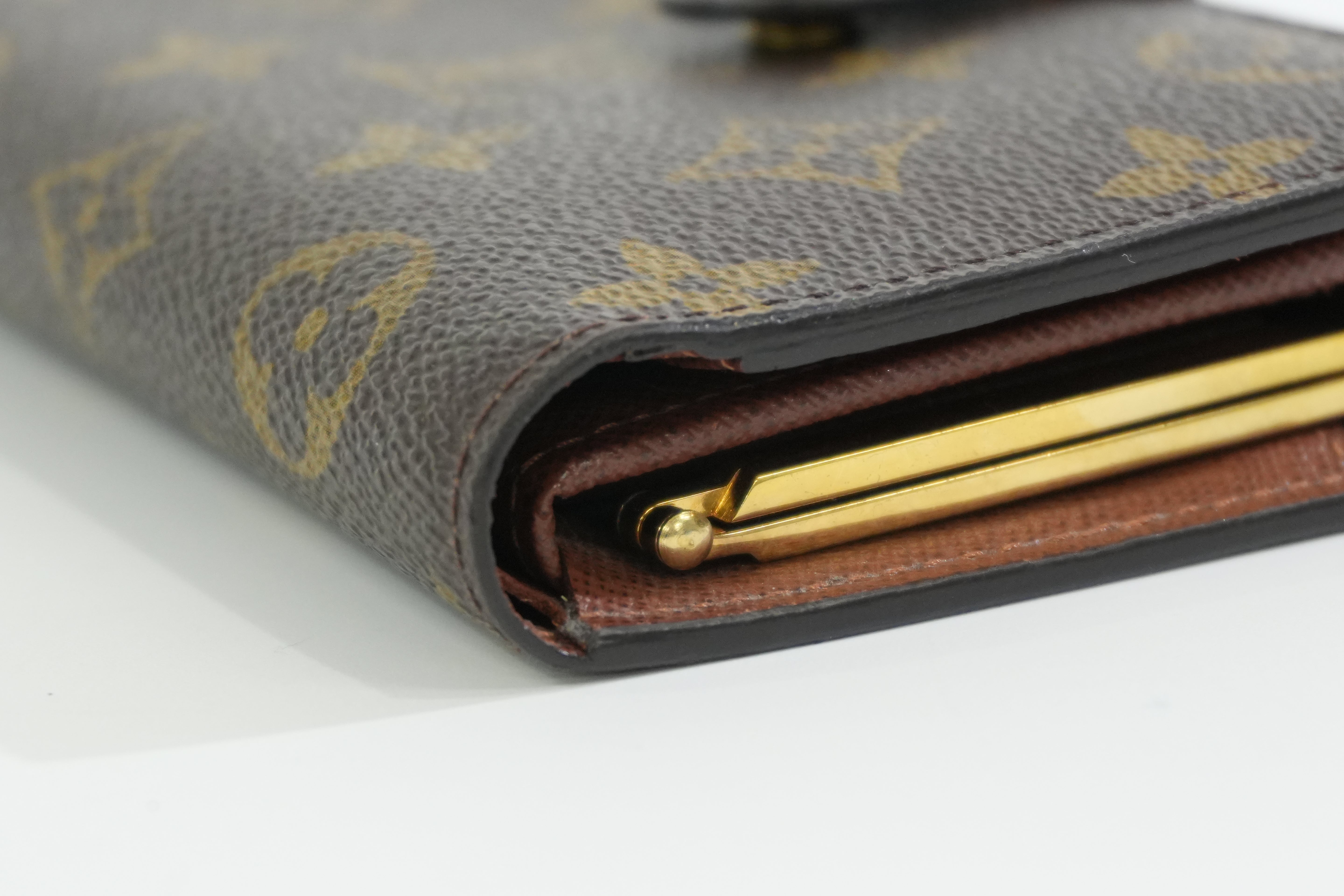 Pre-owned Louis Vuitton Monogram Kisslock Wallet