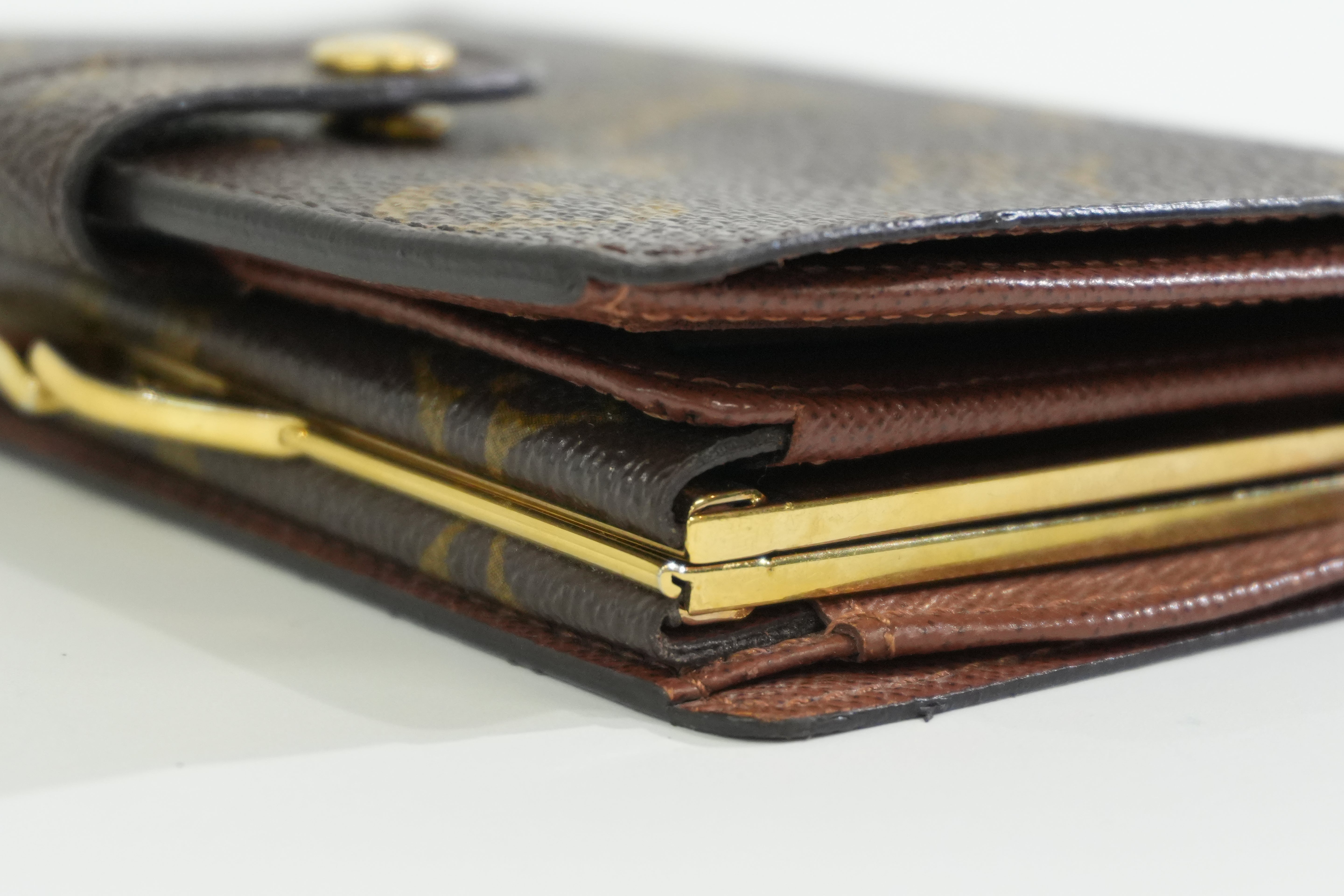 Pre-owned Louis Vuitton Monogram Kisslock Wallet