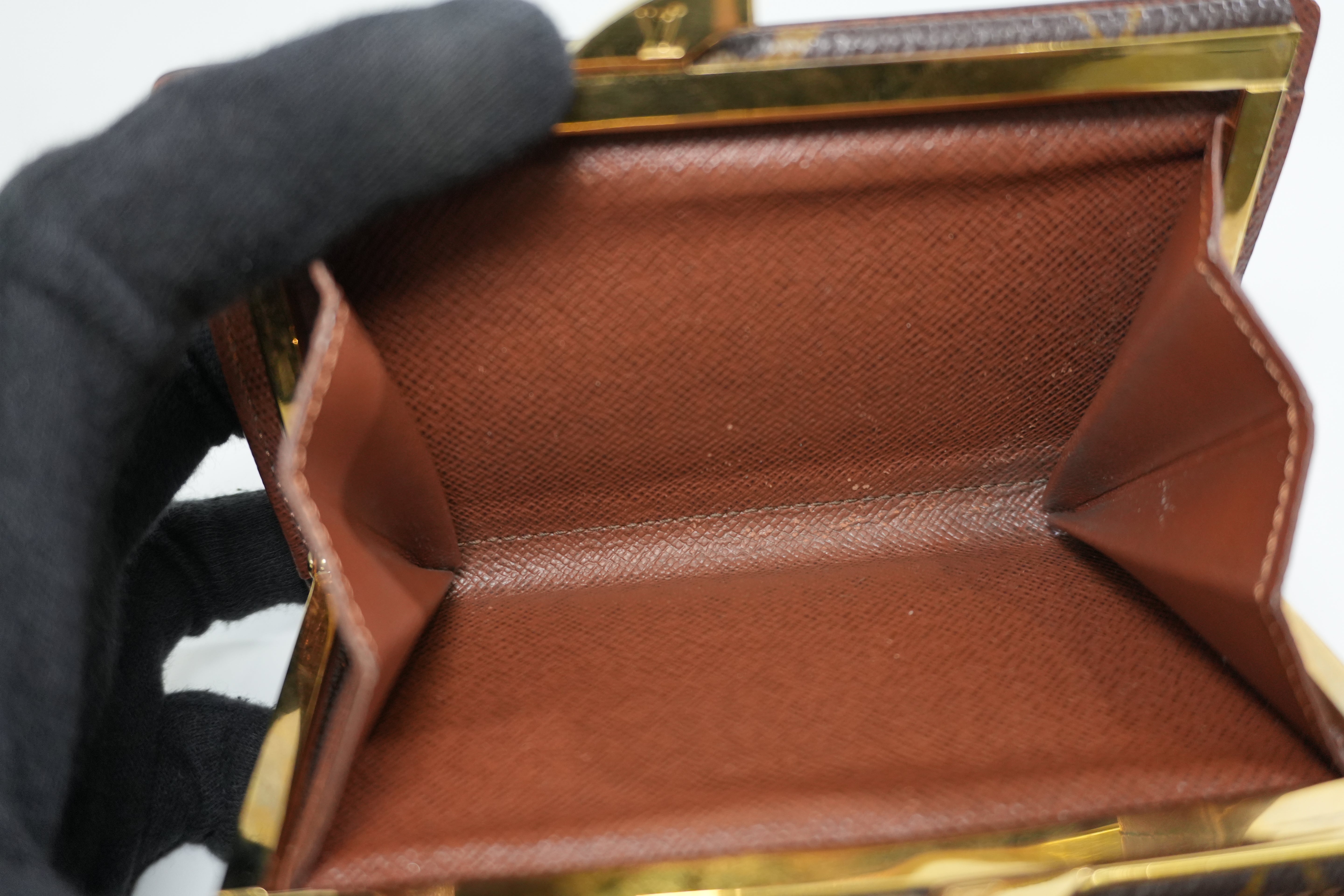 Pre-owned Louis Vuitton Monogram Kisslock Wallet