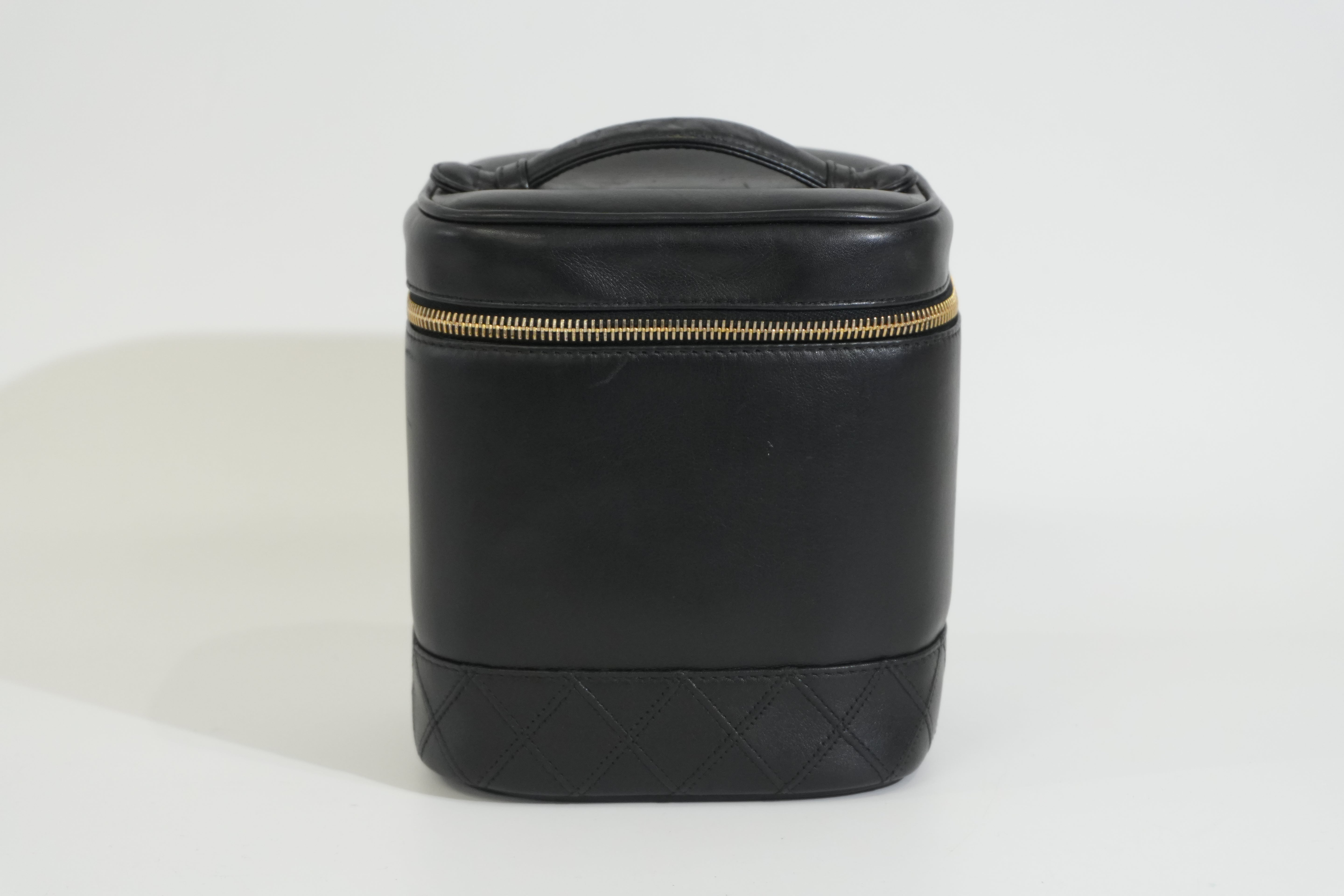 Pre-owned Chanel Lambskin Leather Vanity Case Black