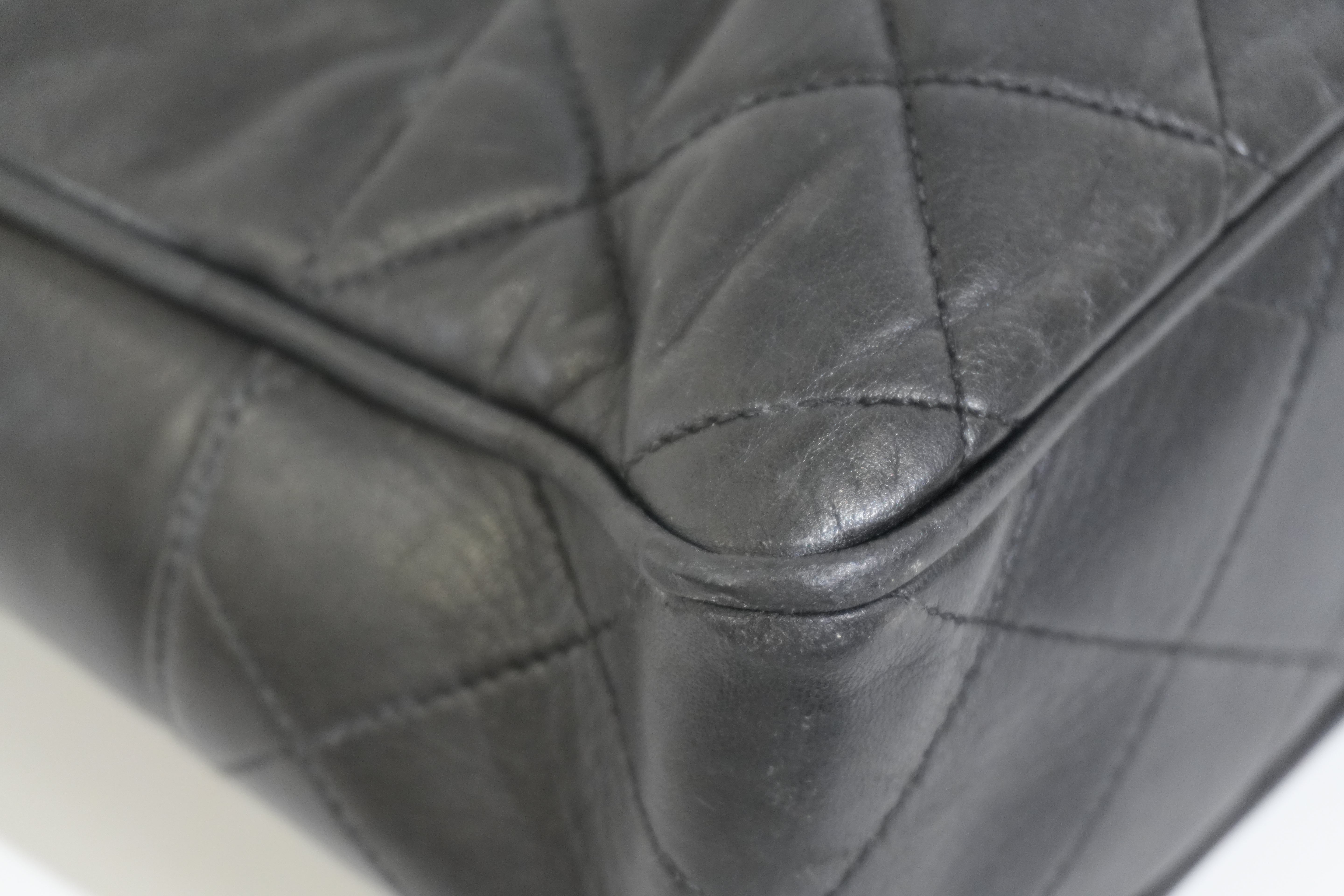 Pre-owned Chanel Chain Tote Bag Black