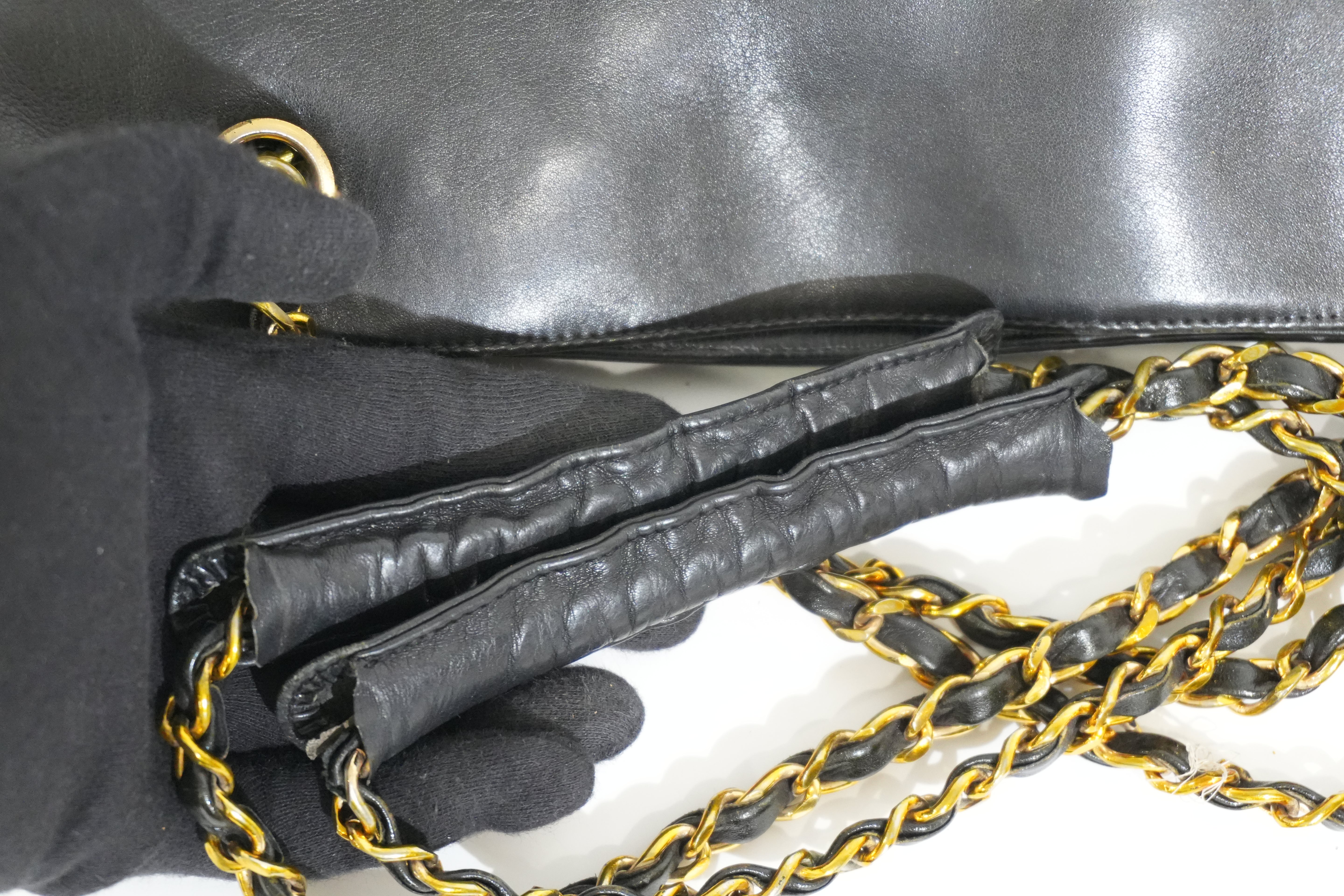Pre-owned Chanel Chain Tote Bag Black