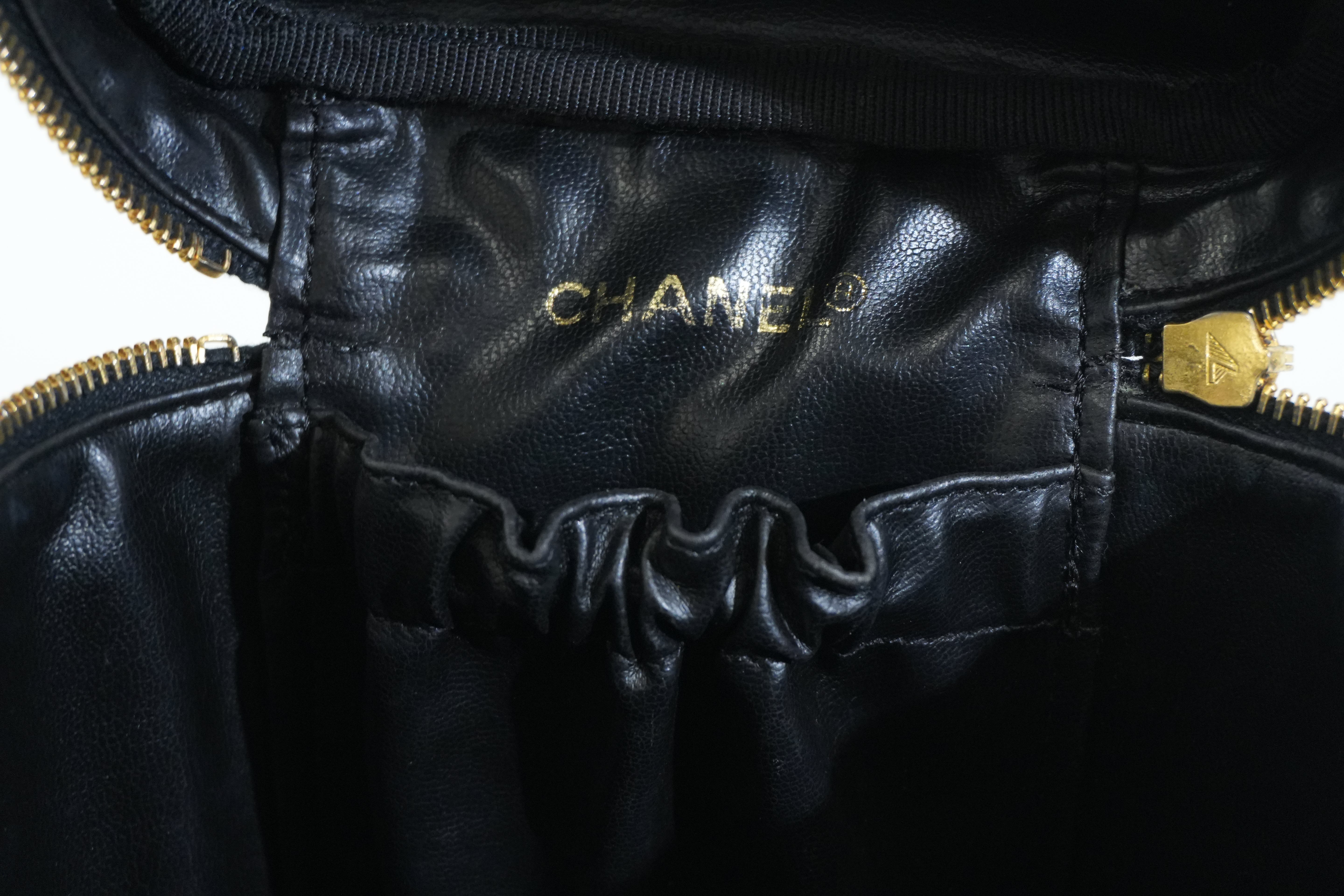 Pre-owned Chanel Lambskin Leather Vanity Case Black