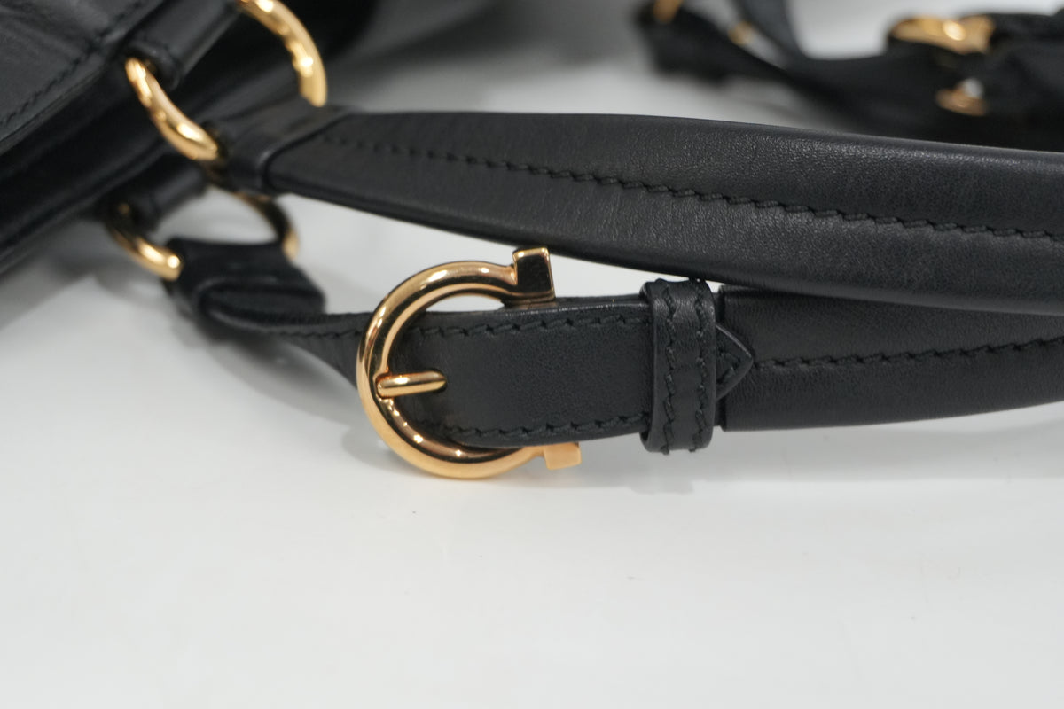 Pre-Owned Ferragamo Anabell Pleated Tote Bag Black