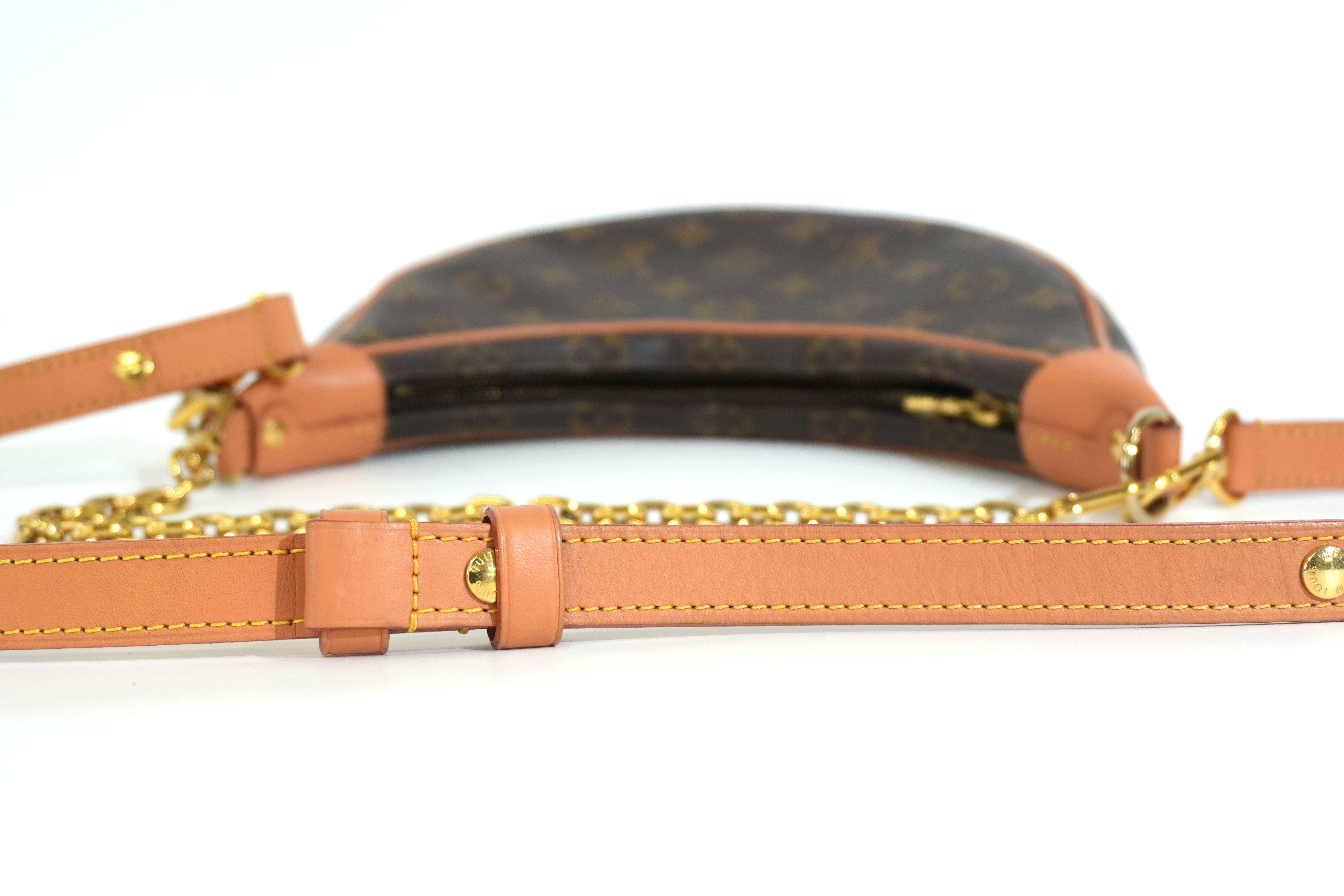 Pre-owned Louis Vuitton Monogram Loop Crossbody Bag