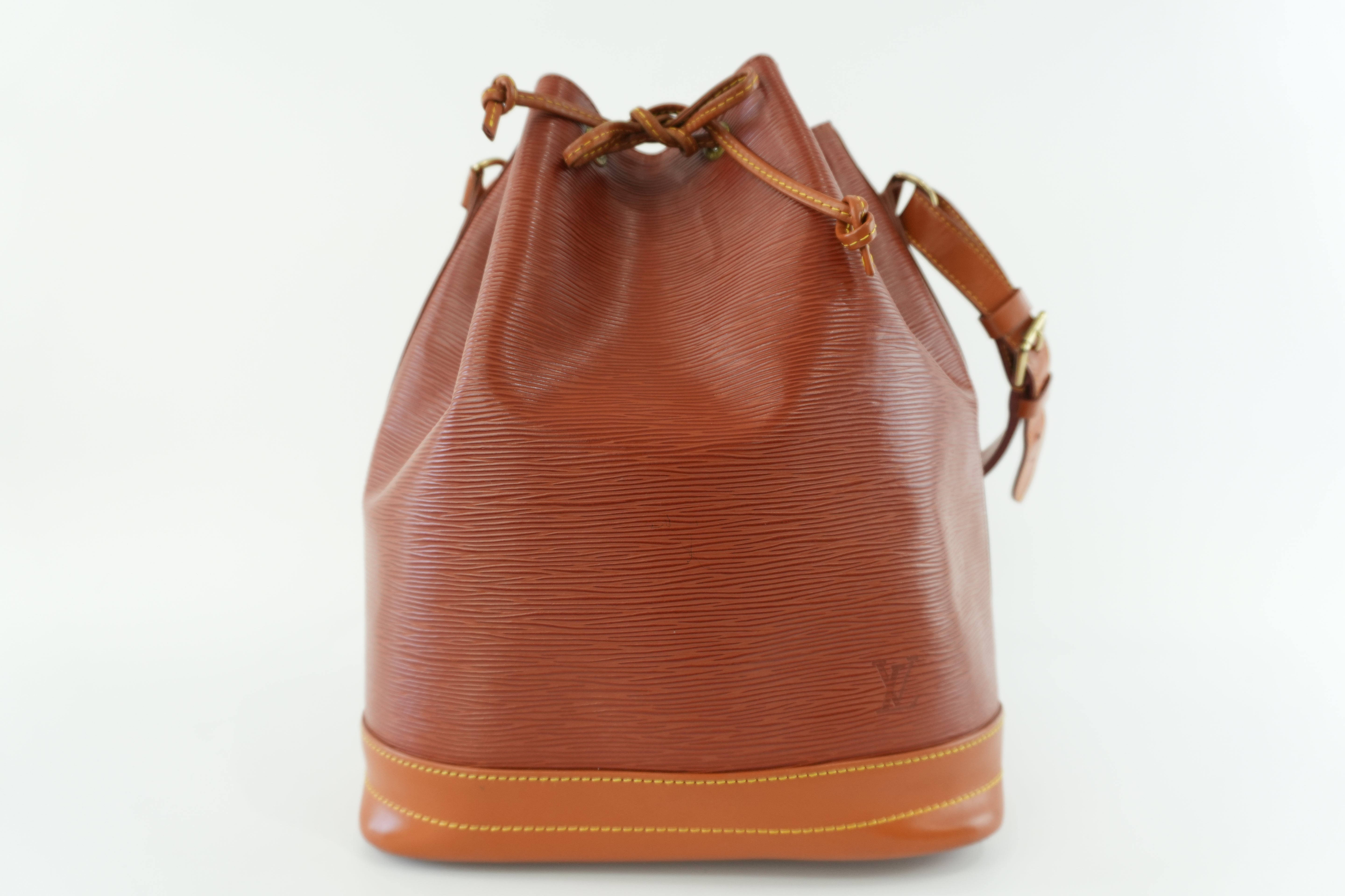 Louis Vuitton Noe GM Epi Shoulder Bag Kenya Brown Used