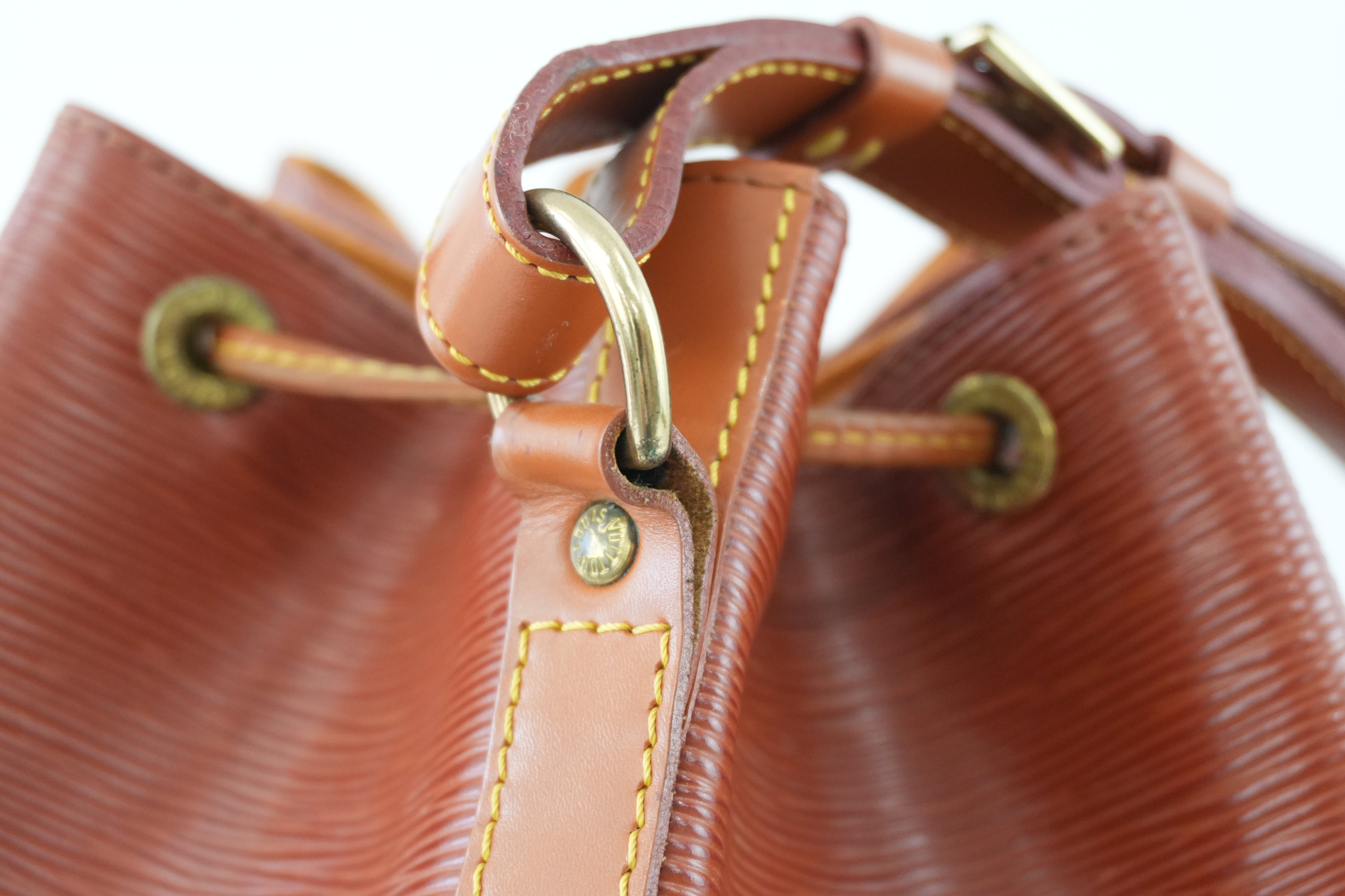 Louis Vuitton Noe GM Epi Shoulder Bag Kenya Brown Used