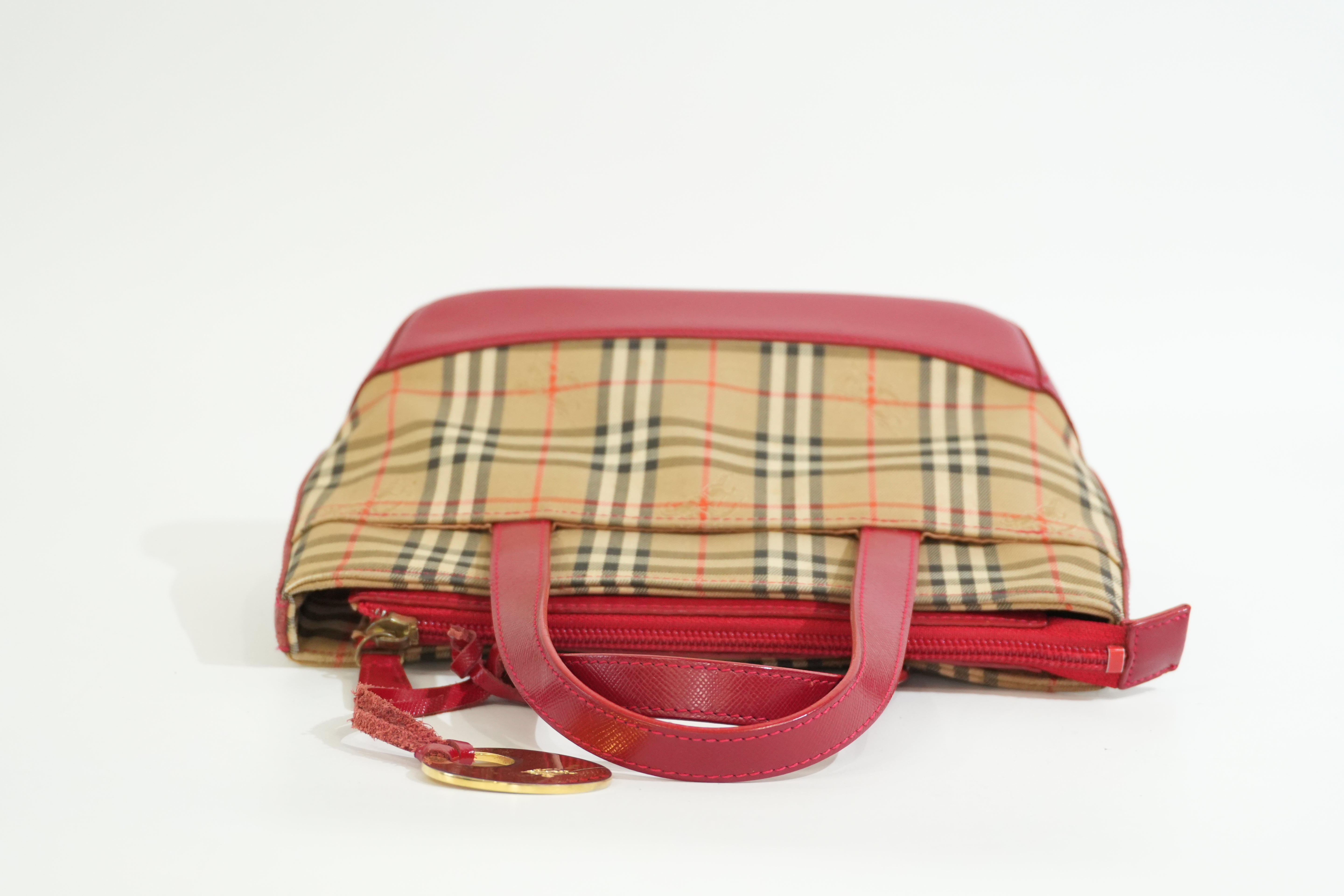 Pre-owned Burberry Haymarket Small Handbag Brown and Red