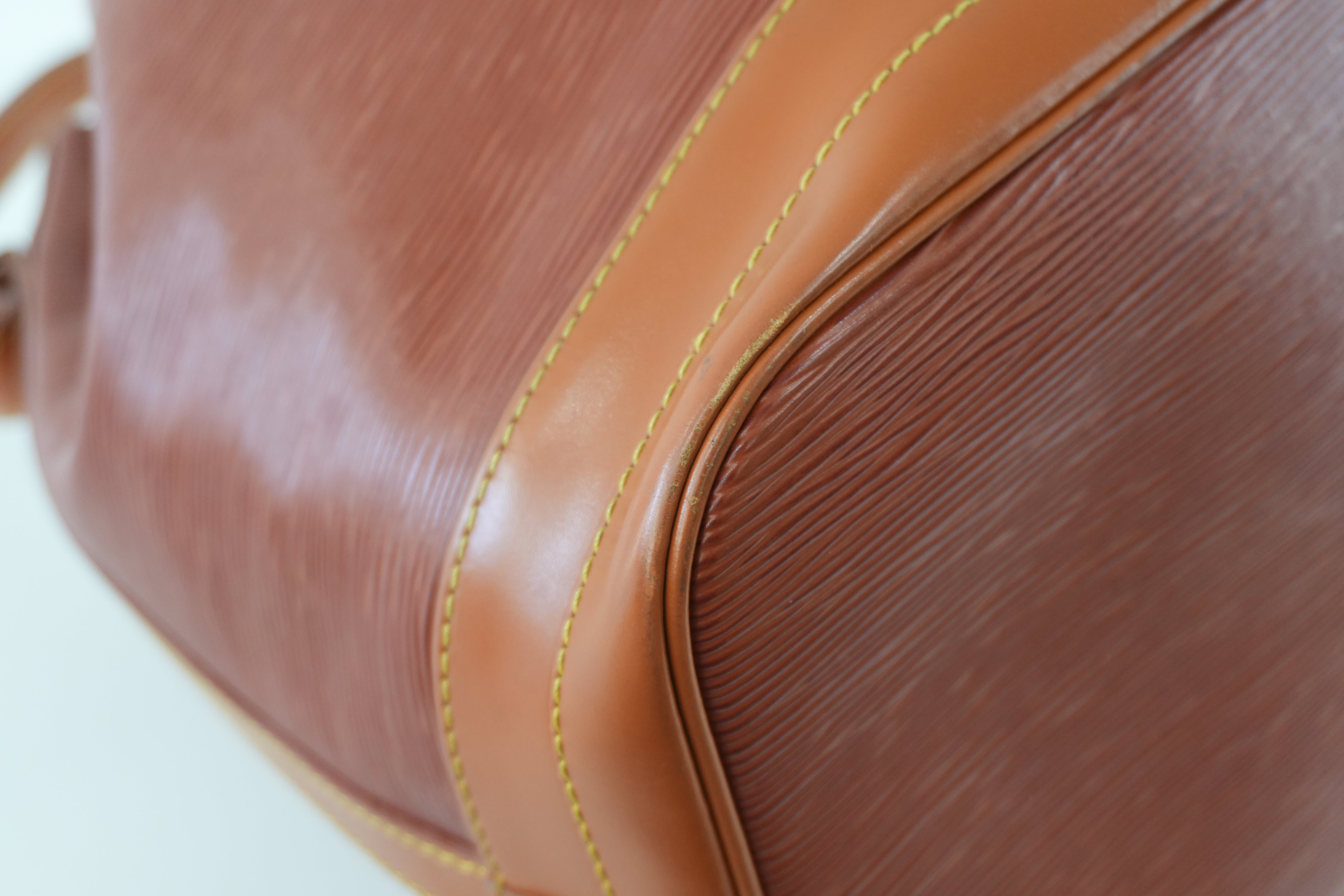 Louis Vuitton Noe GM Epi Shoulder Bag Kenya Brown Used