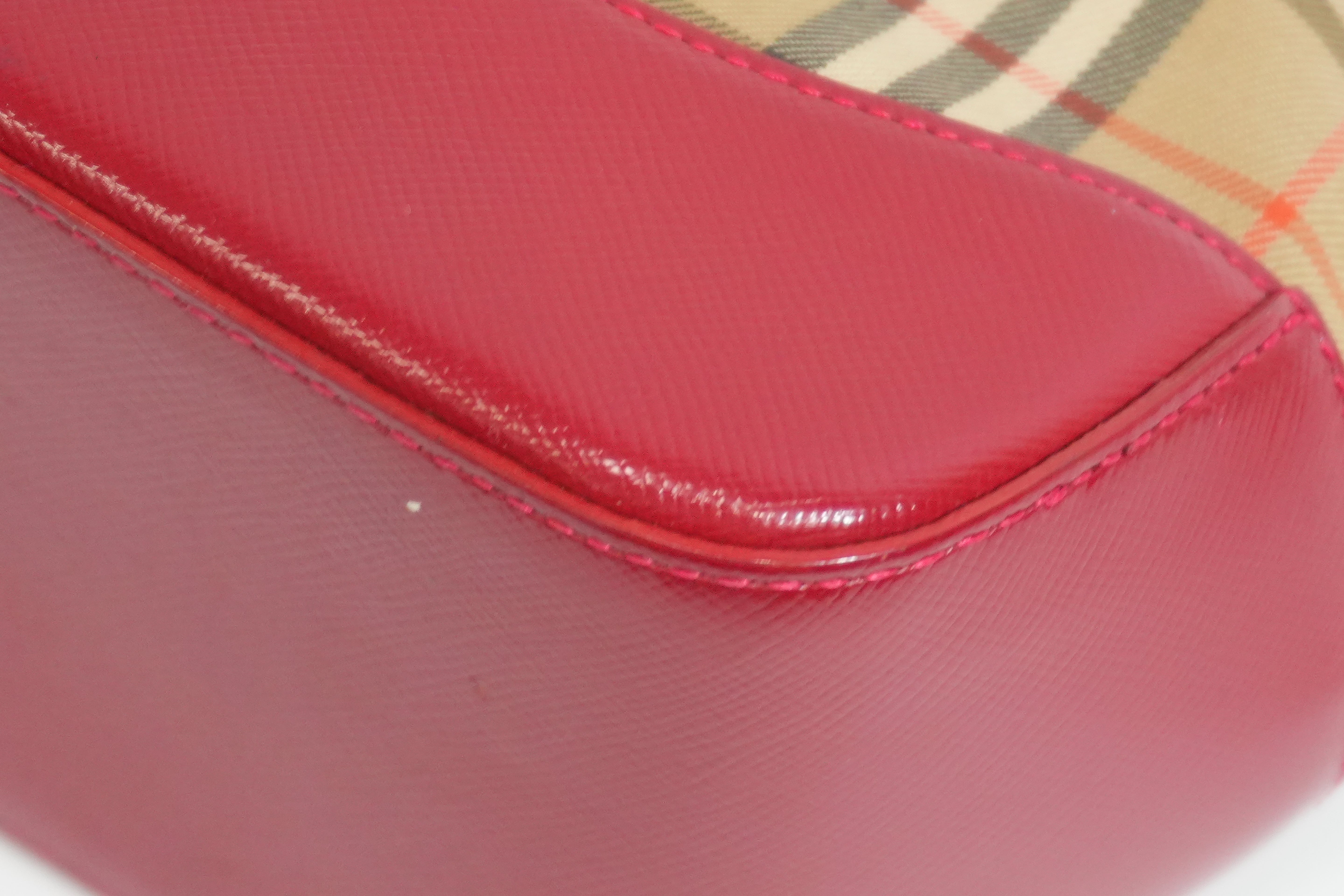Pre-owned Burberry Haymarket Small Handbag Brown and Red