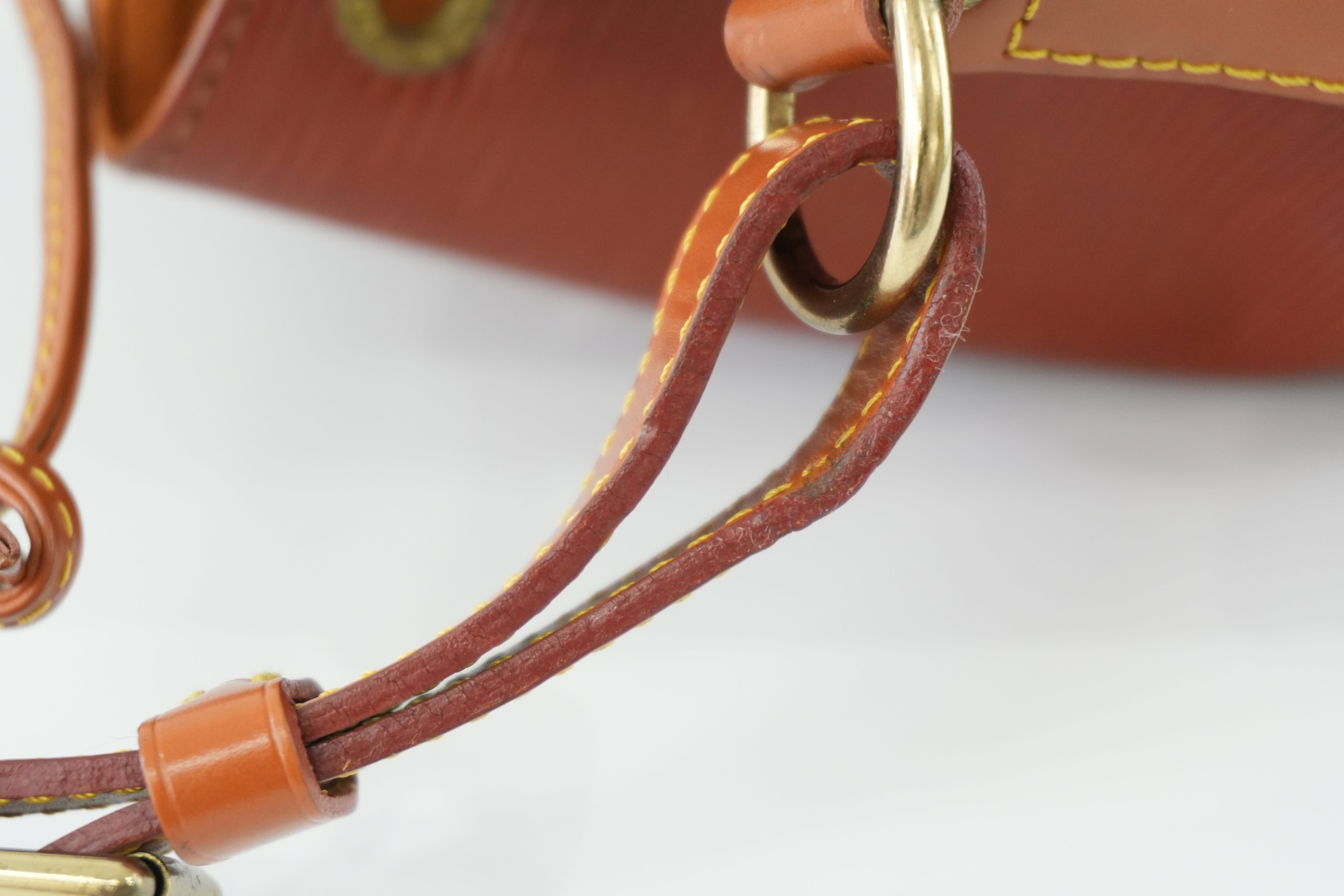 Louis Vuitton Noe GM Epi Shoulder Bag Kenya Brown Used