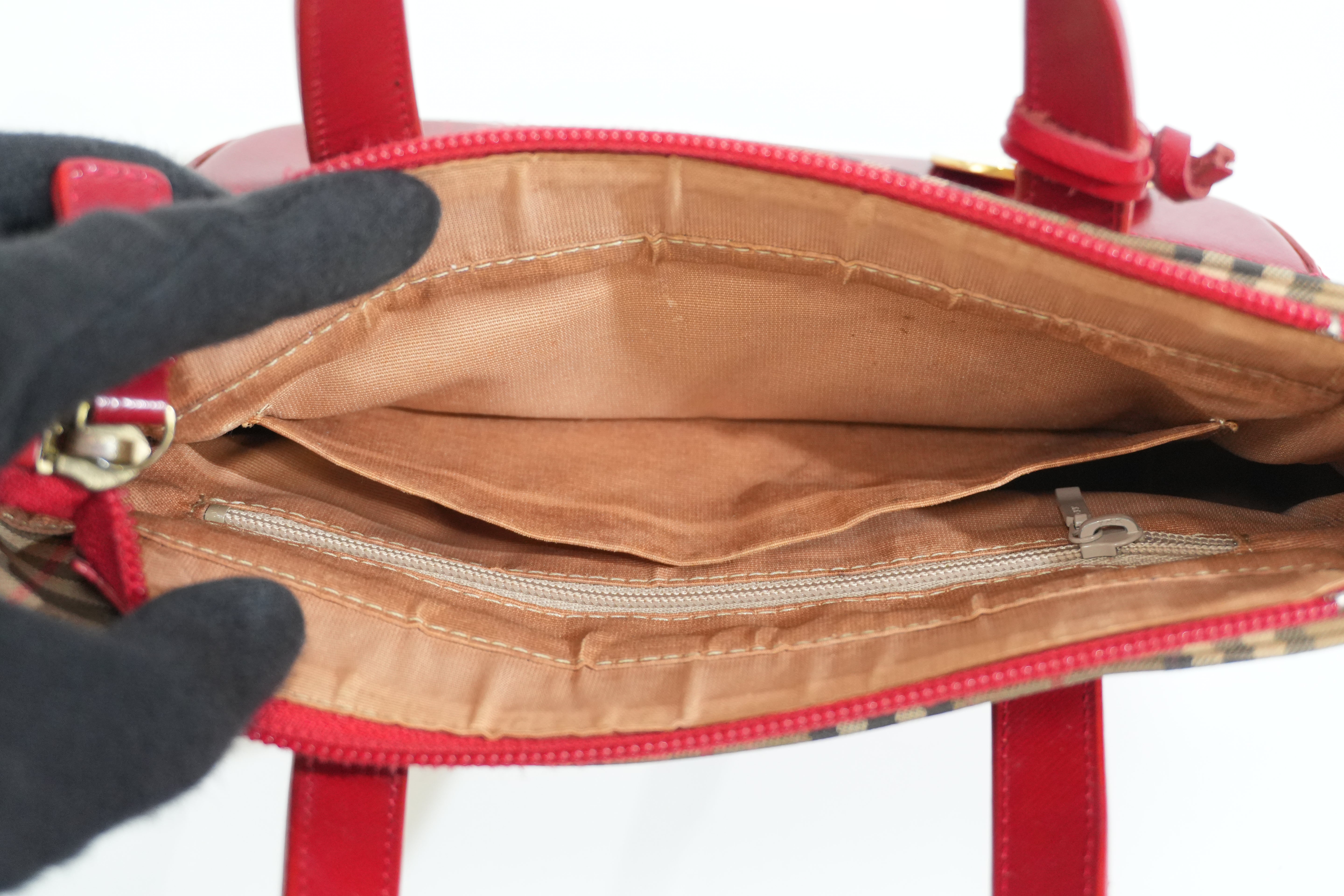 Pre-owned Burberry Haymarket Small Handbag Brown and Red