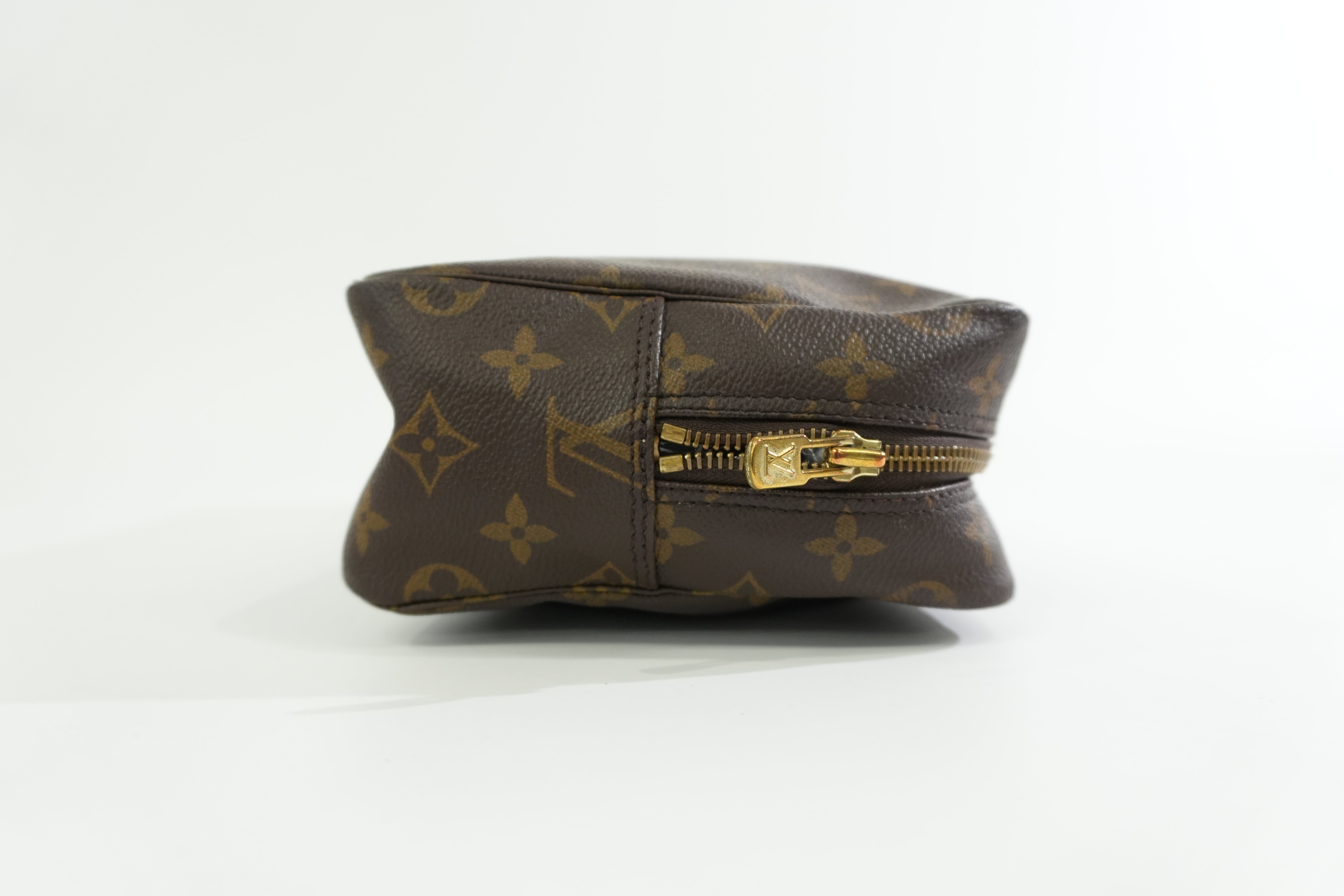 Louis Vuitton Monogram Trousse 28 Pouch Used