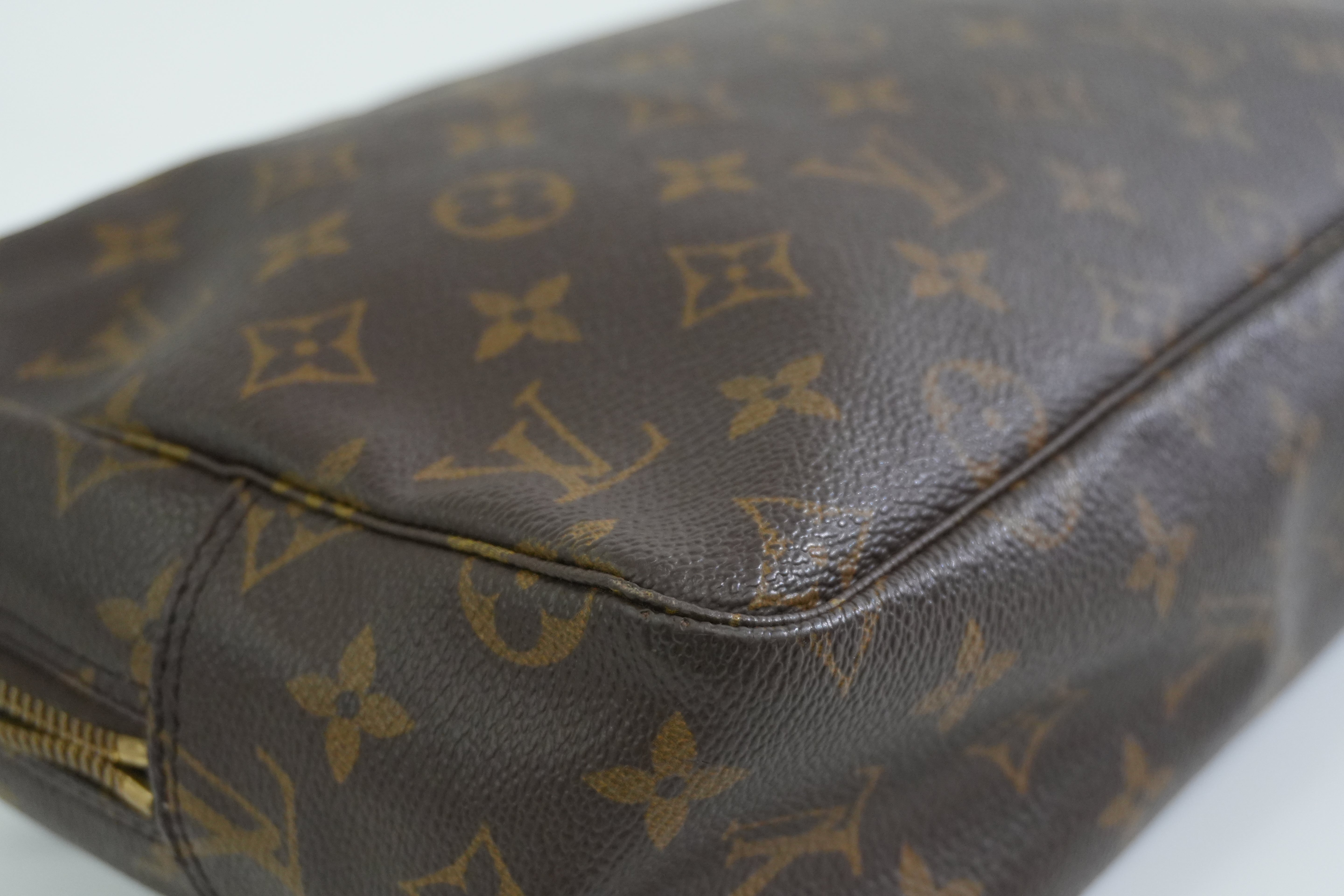 Louis Vuitton Monogram Trousse 28 Pouch Used