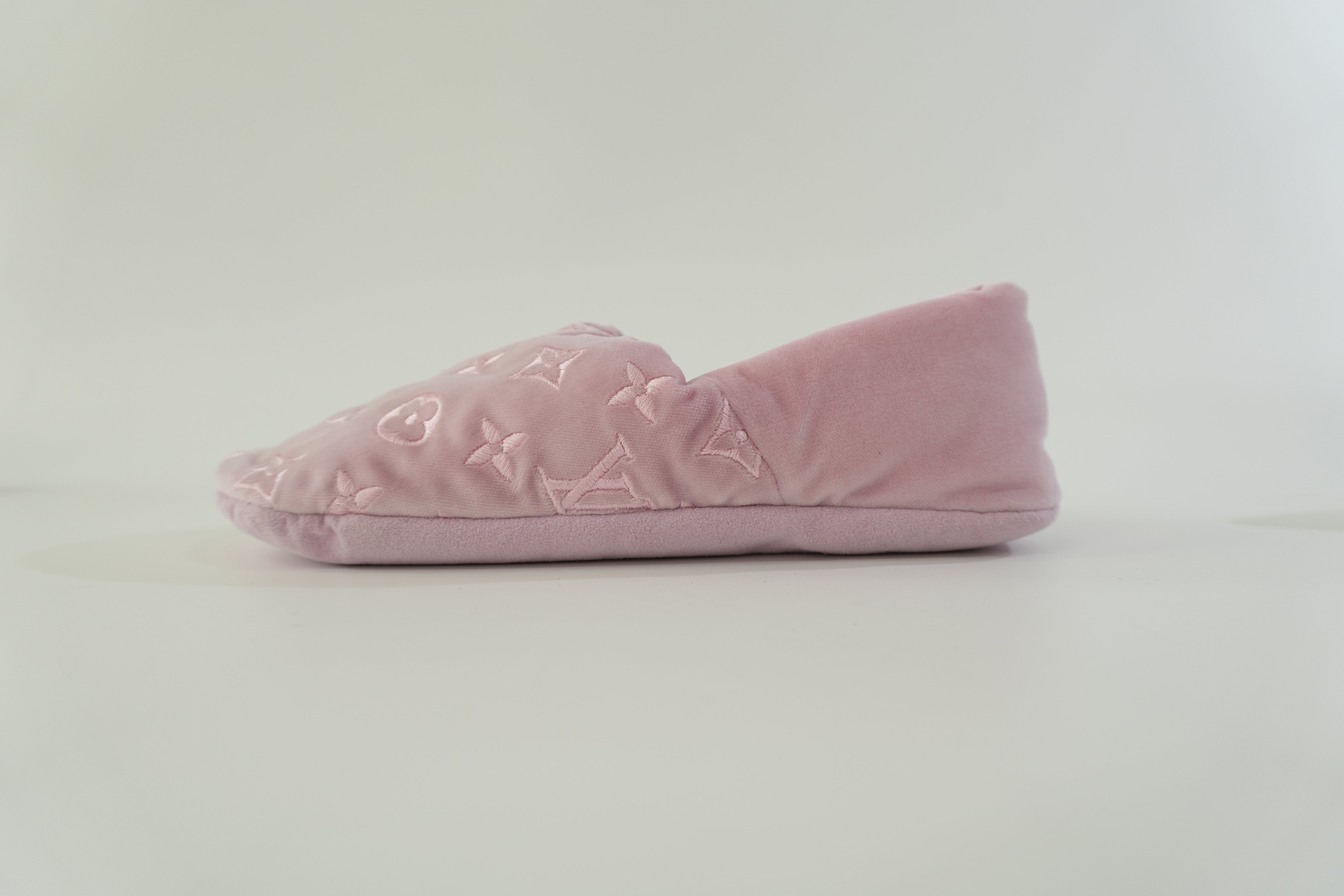 Pre-owned Louis Vuitton Indoor Slippers Size 6 Pink