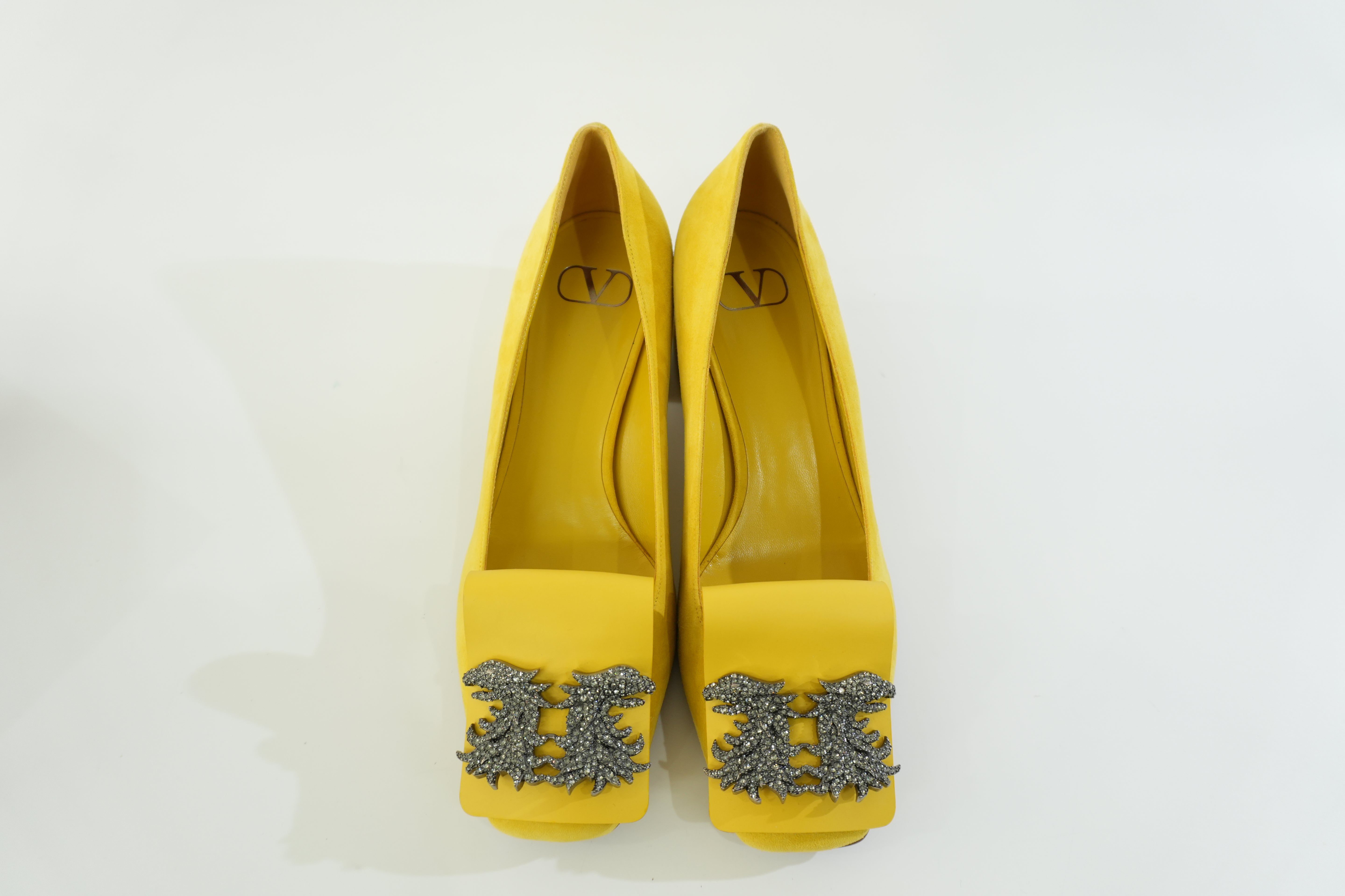 Pre-owned Valentino Suede Heeled Shoes Size 11 Yellow