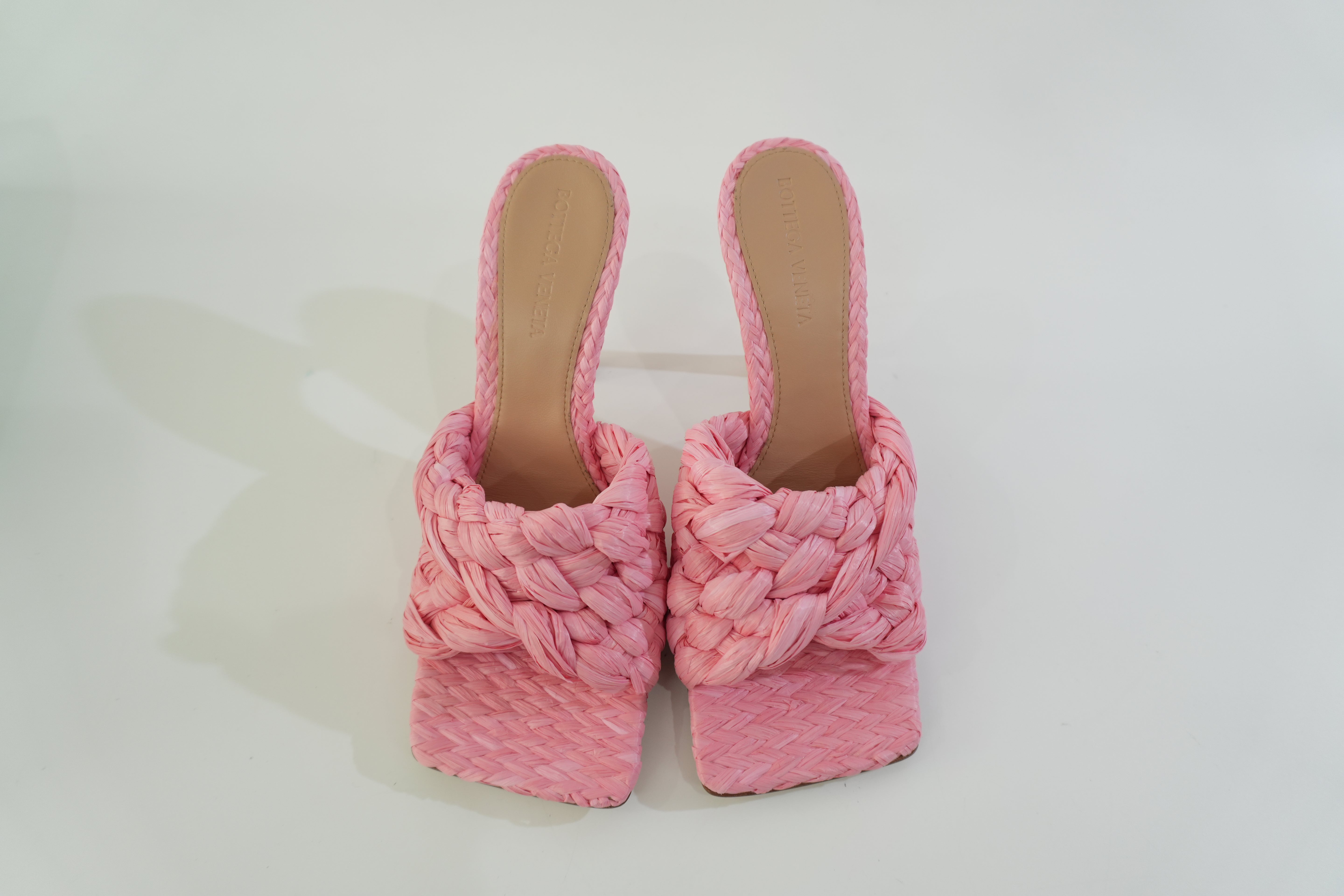 Pre-owned Bottega Veneta Straw High Heels Size 6.5 Pink
