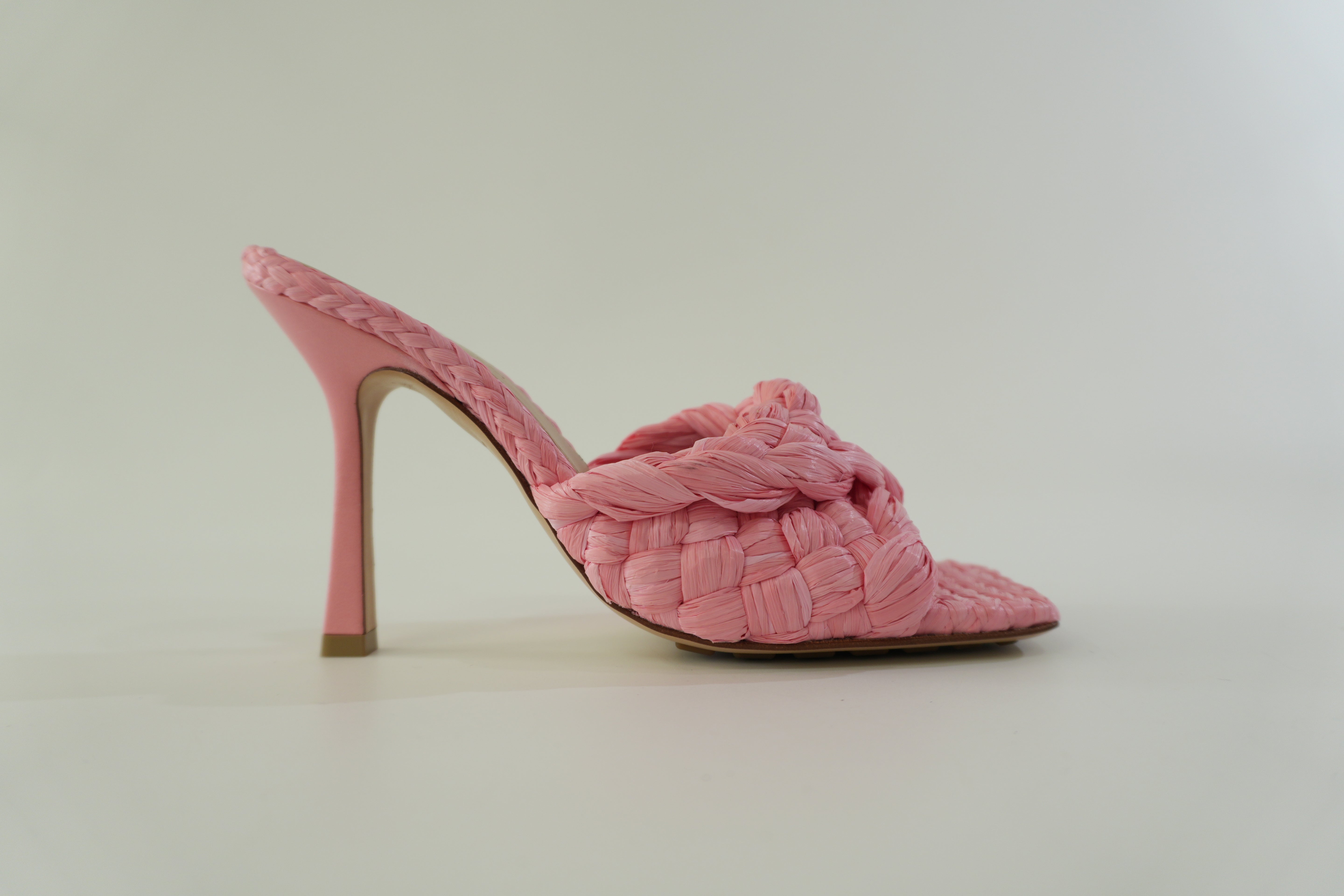 Pre-owned Bottega Veneta Straw High Heels Size 6.5 Pink