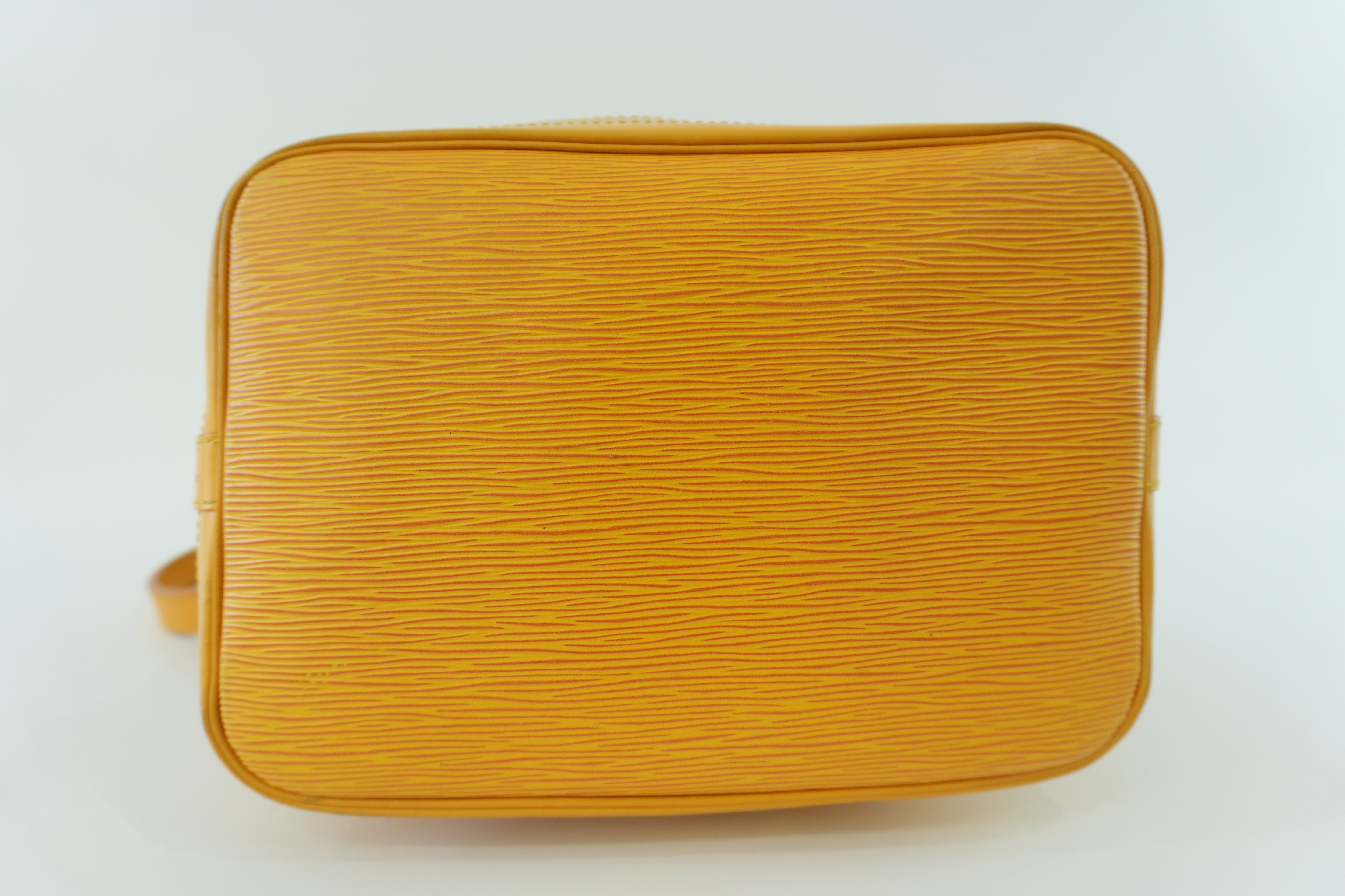 Louis Vuitton Noe GM Shoulder Bag Yellow Used