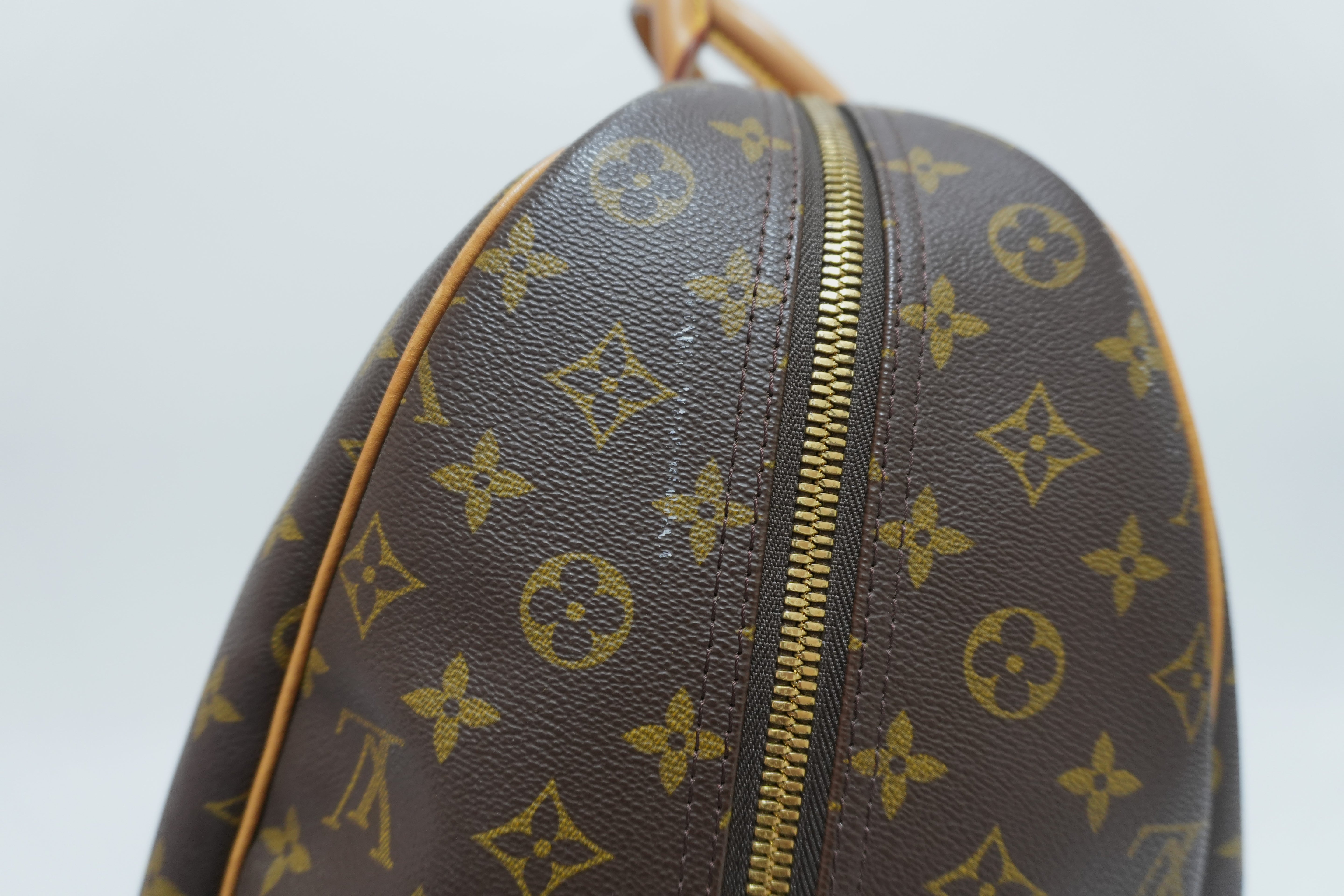 Borsa da viaggio sportiva Louis Vuitton Monogram Evasion usata