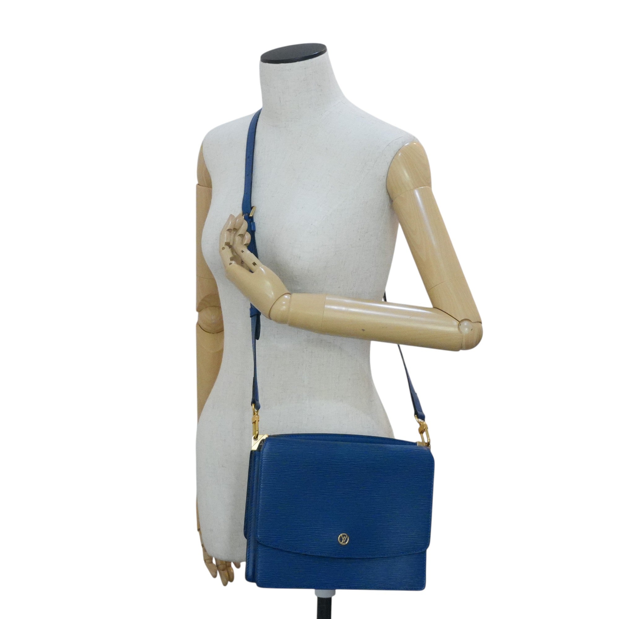 Pre-owned Louis Vuitton Epi Grenelle Crossbody Bag Blue