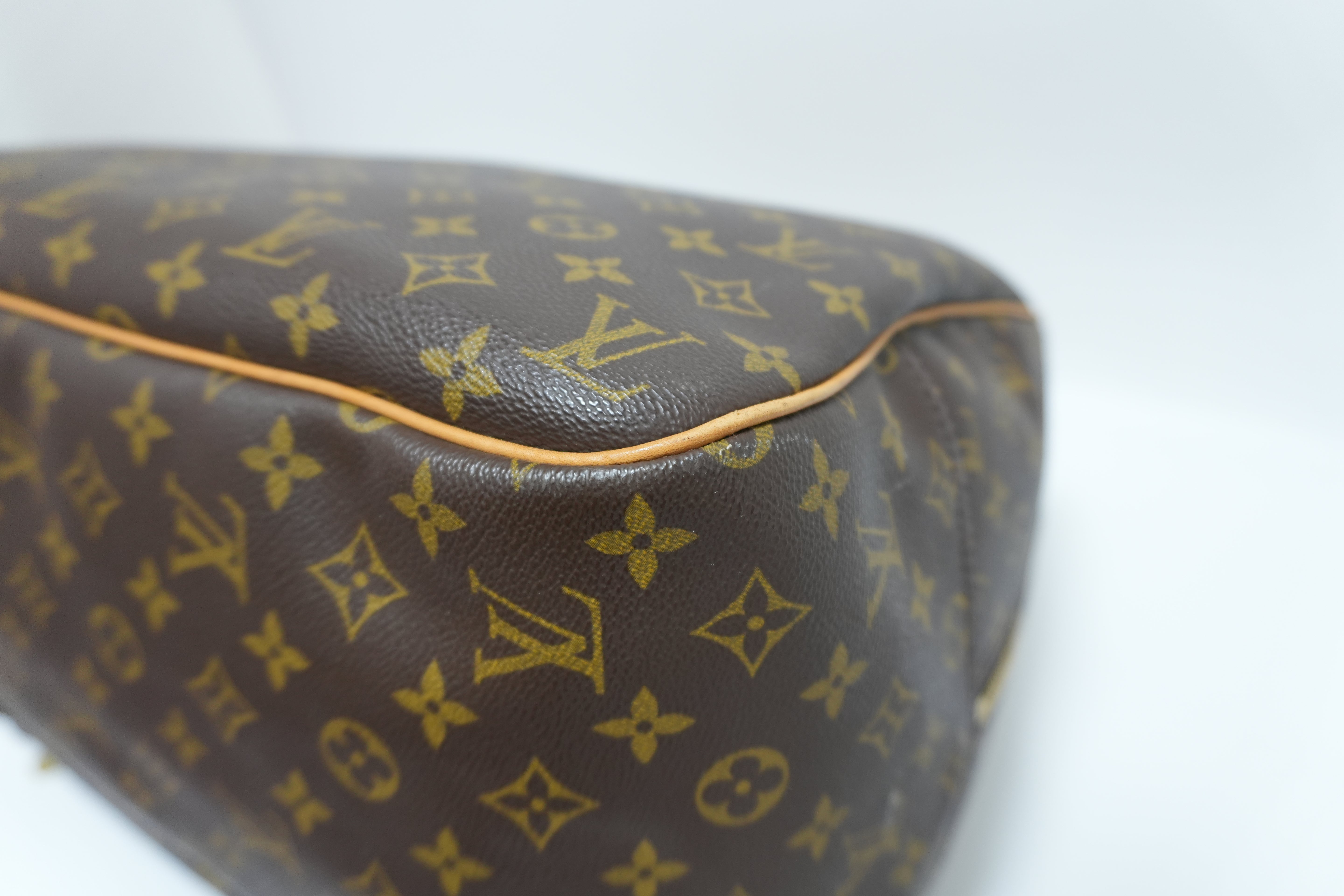 Borsa da viaggio sportiva Louis Vuitton Monogram Evasion usata