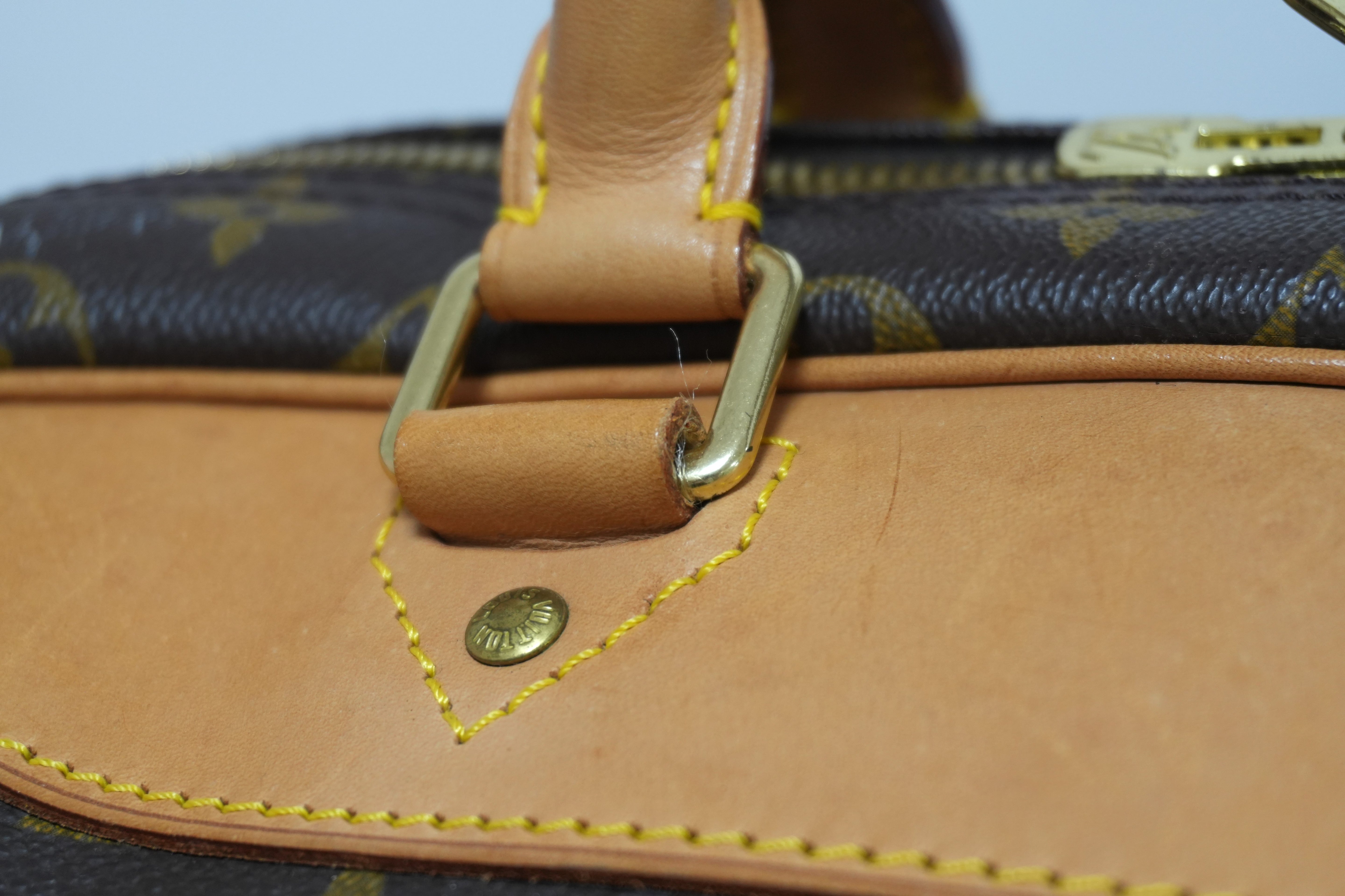 Borsa da viaggio sportiva Louis Vuitton Monogram Evasion usata