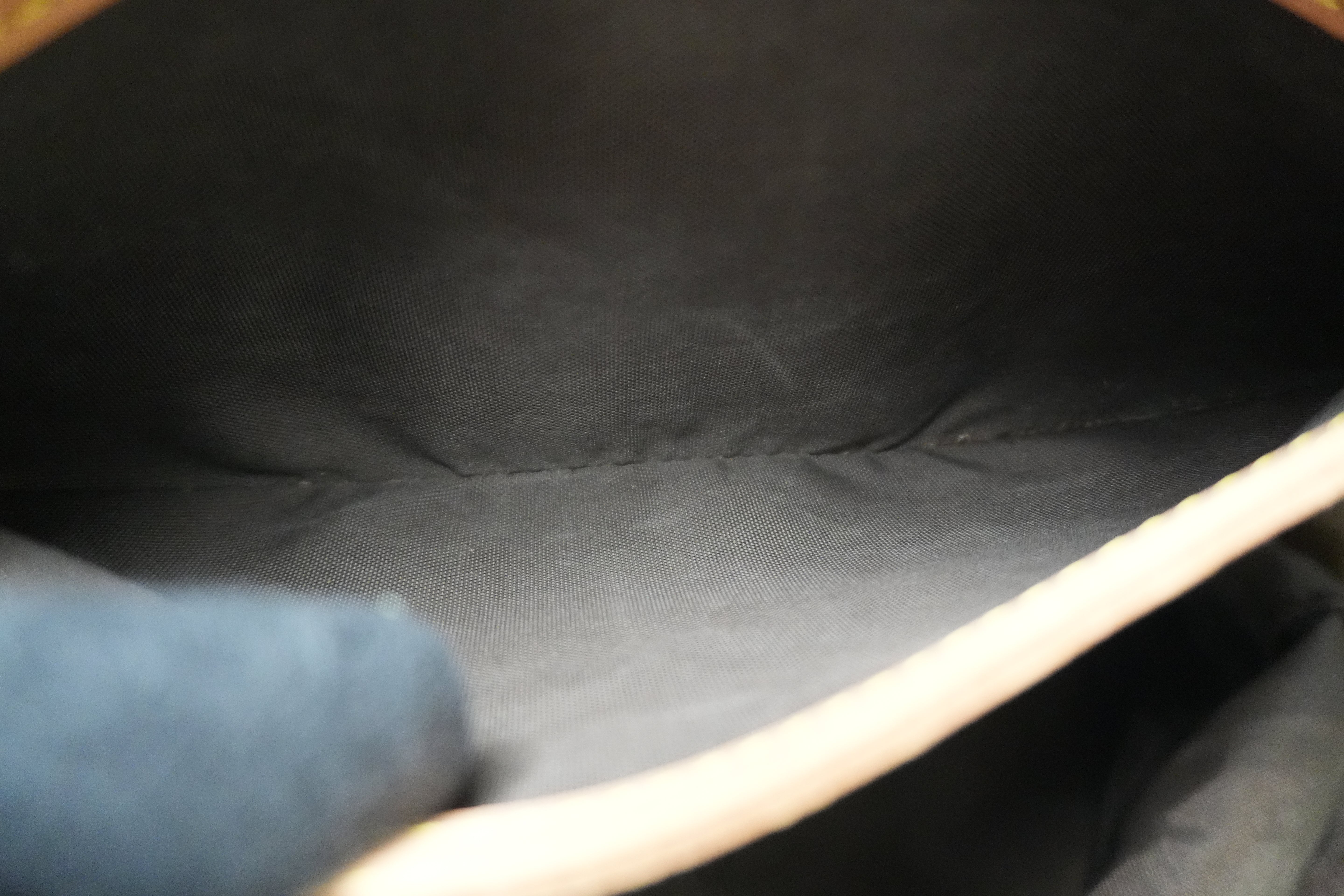 Borsa da viaggio sportiva Louis Vuitton Monogram Evasion usata