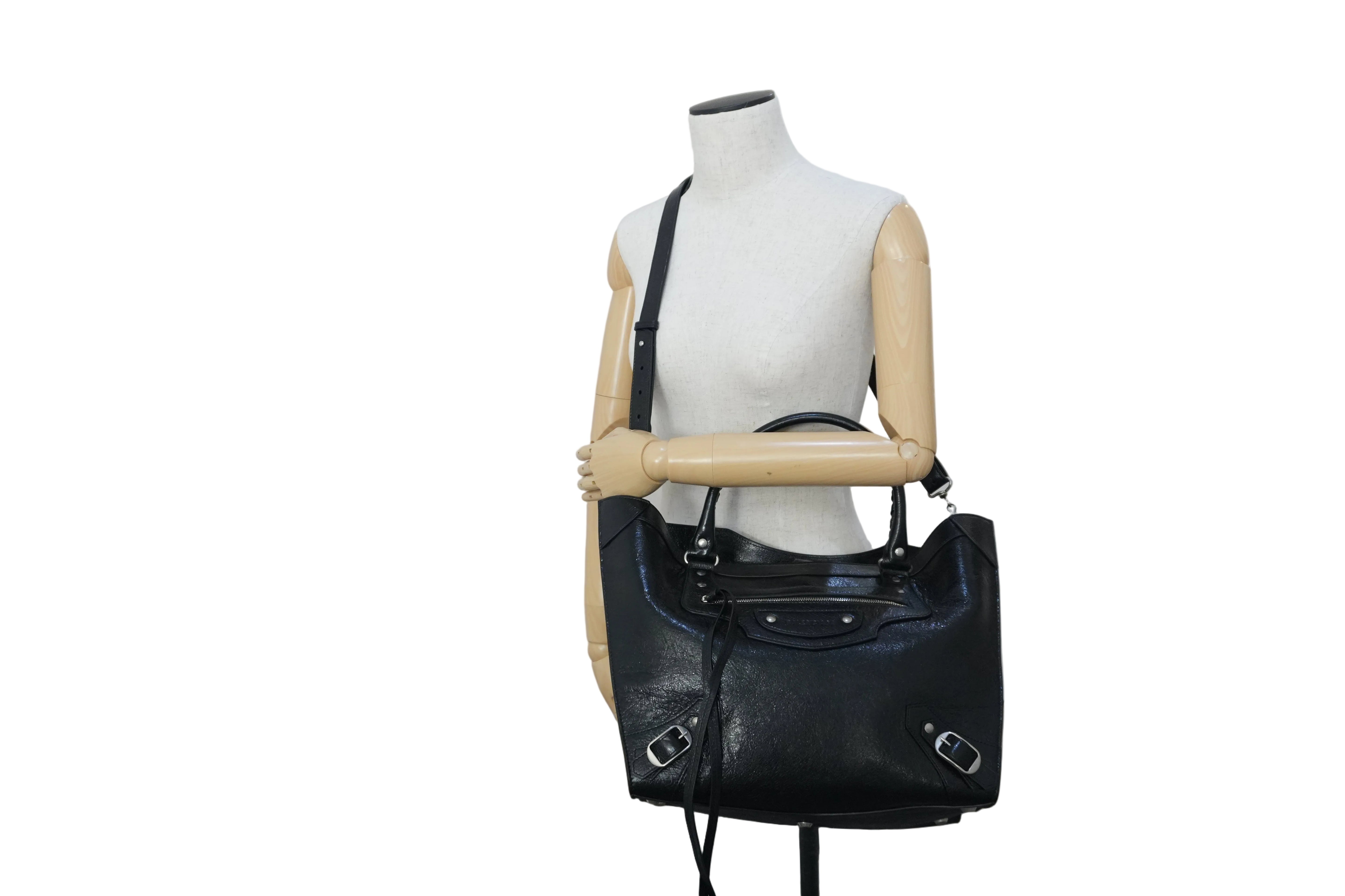 Pre-owned Balenciaga Classic Upside Down Medium Tote bag Black