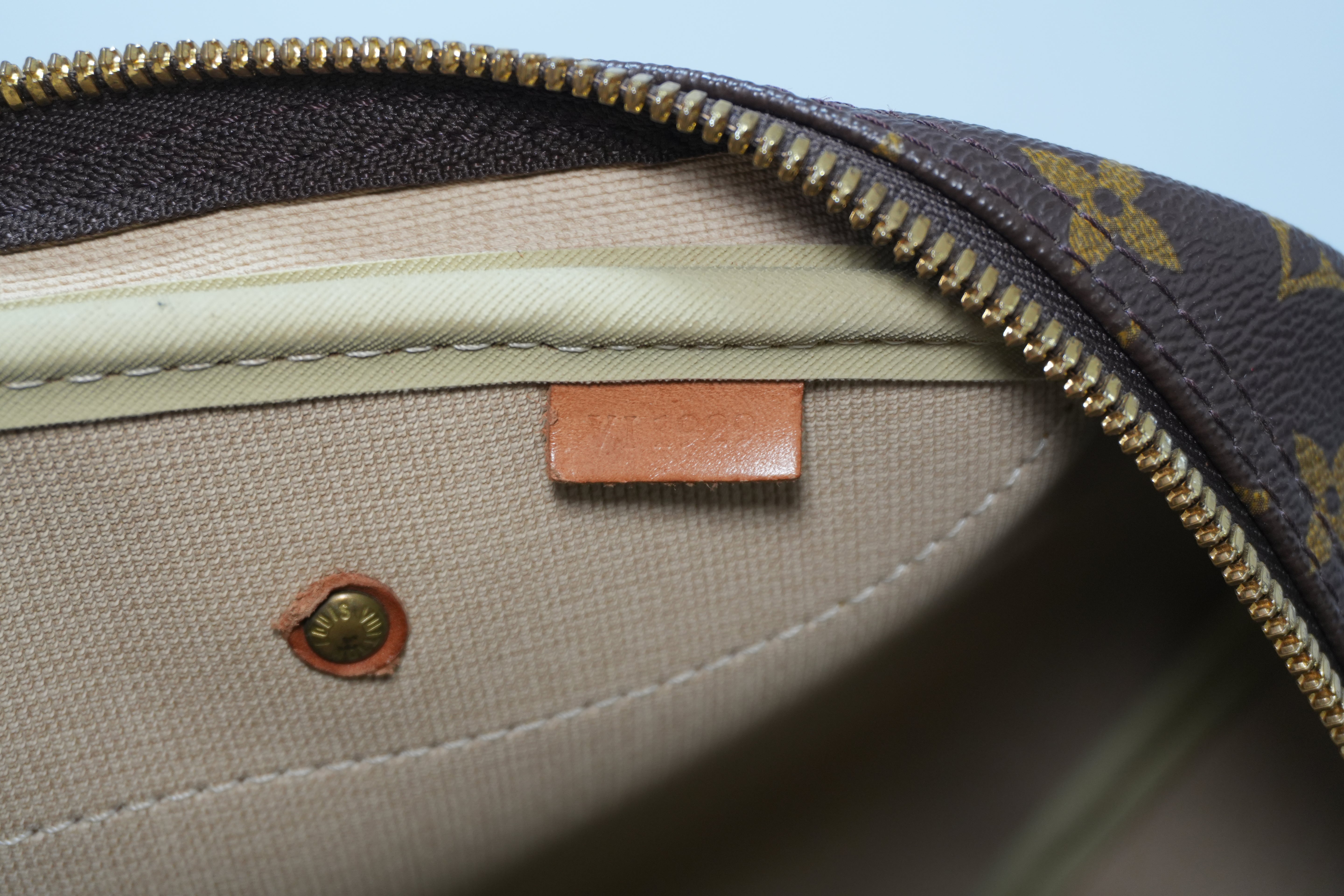 Borsa da viaggio sportiva Louis Vuitton Monogram Evasion usata